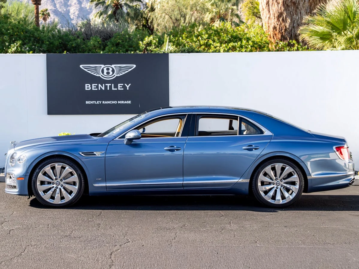 2022 Bentley Flying Spur V8, side profile, Portofino