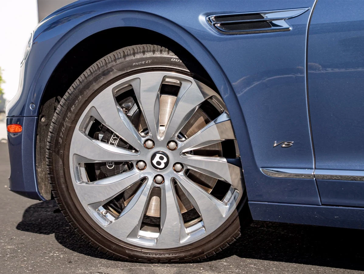 2022 Bentley Flying Spur V8 wheel