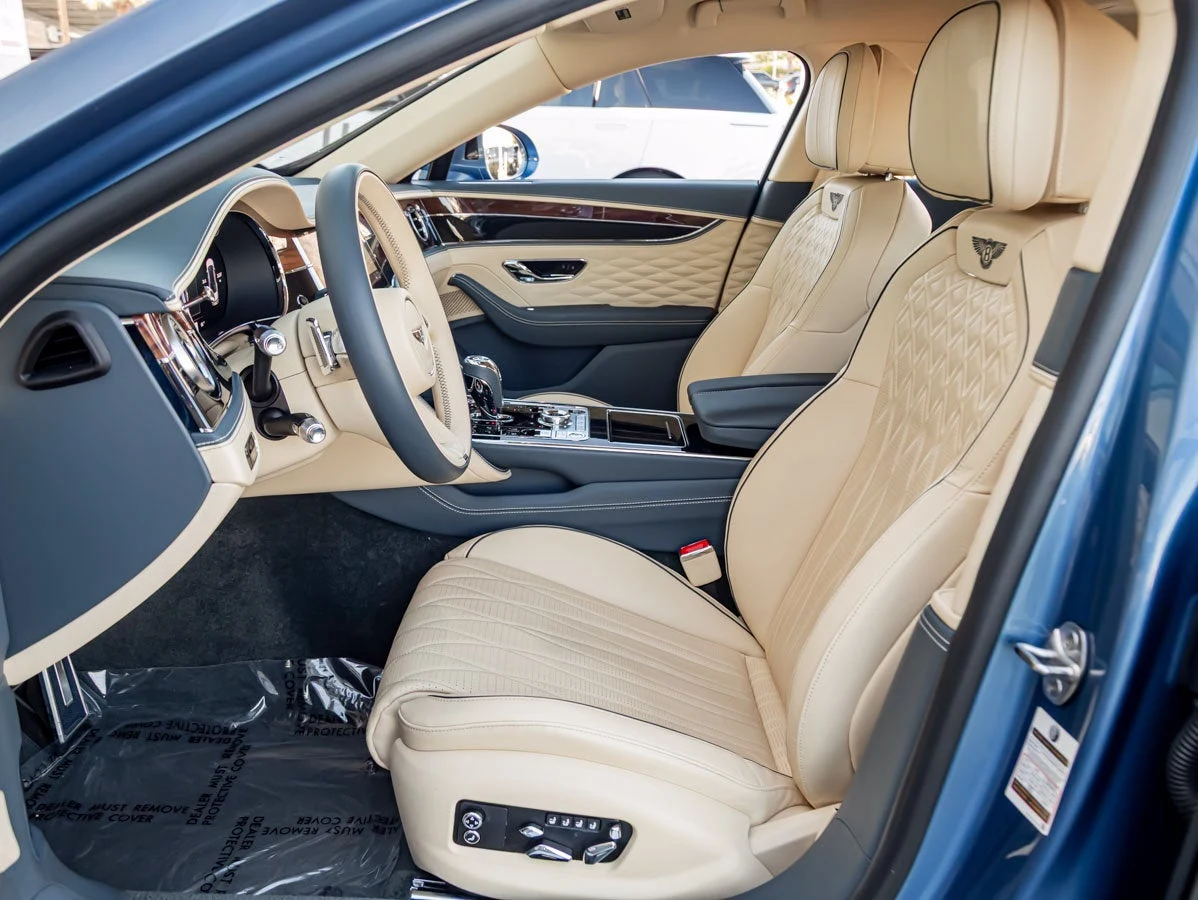2022 Bentley Flying Spur V8 interior, seats, Magnolia