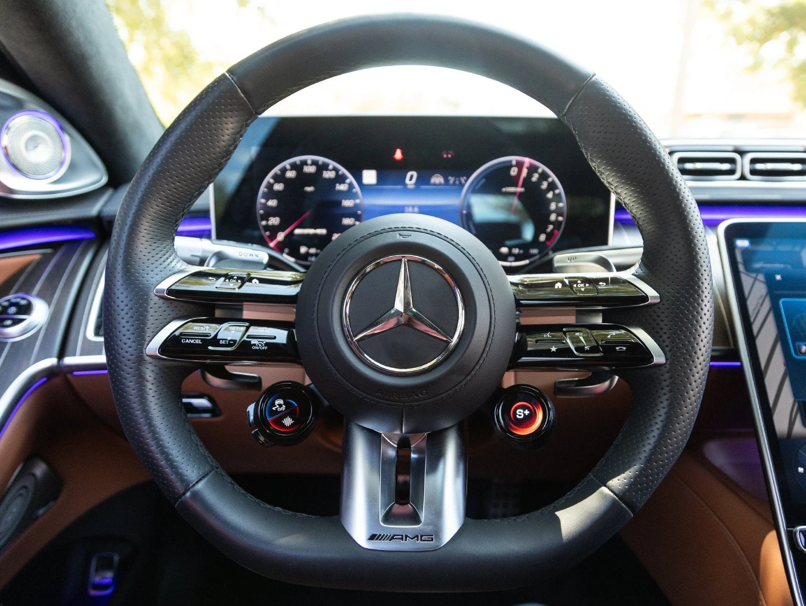 2024 Mercedes-AMG S 63 E PERFORMANCE interior