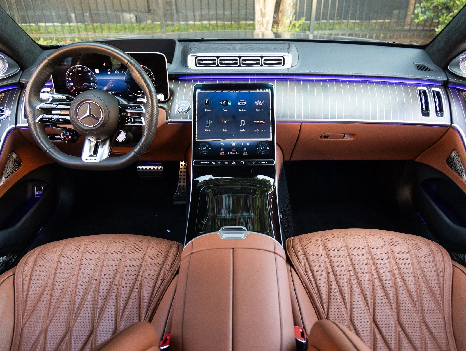 2024 Mercedes-AMG S 63 E PERFORMANCE interior, dashboard