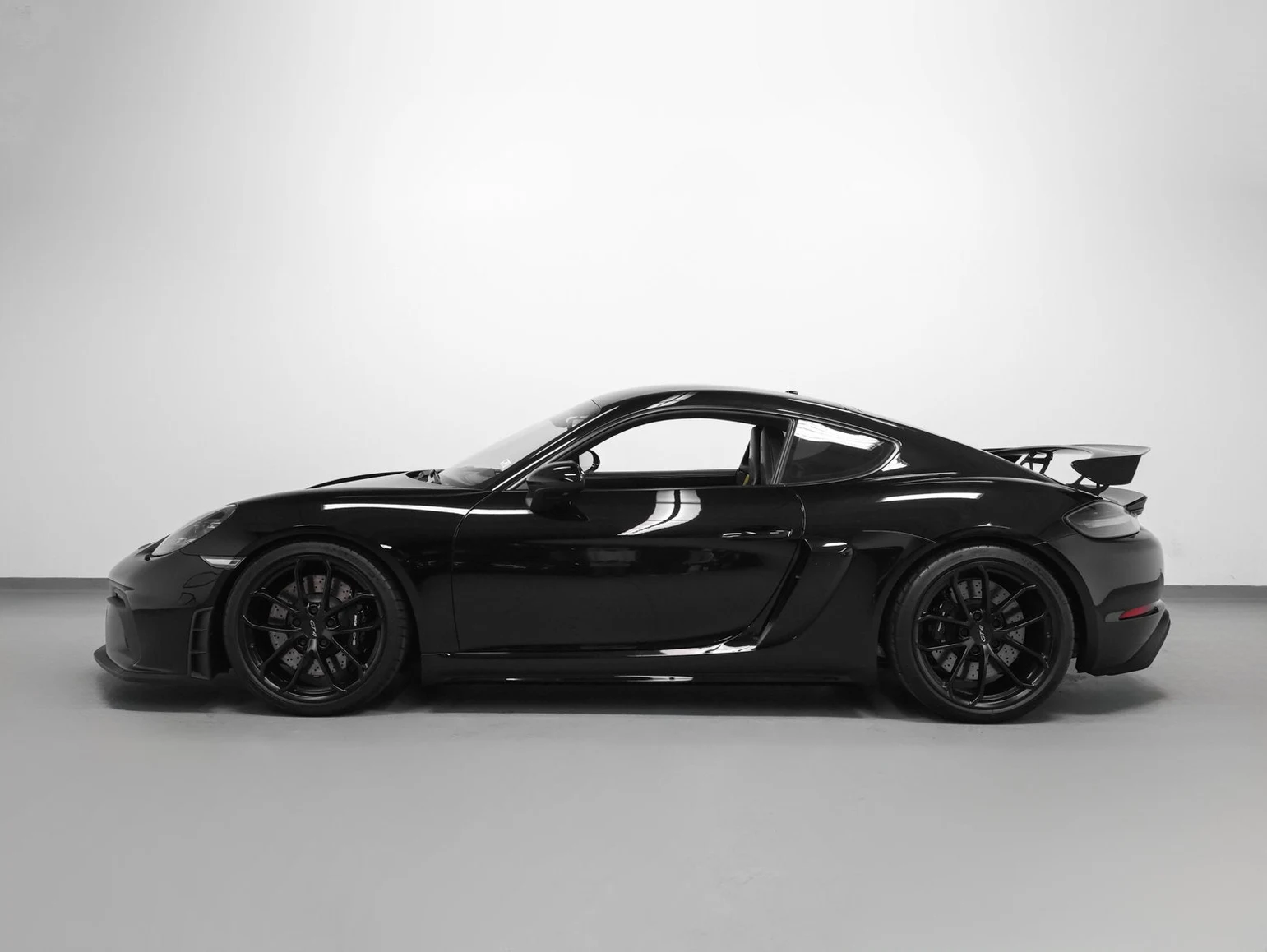 2021 Porsche 718 Cayman GT4 Manual, side profile, Black