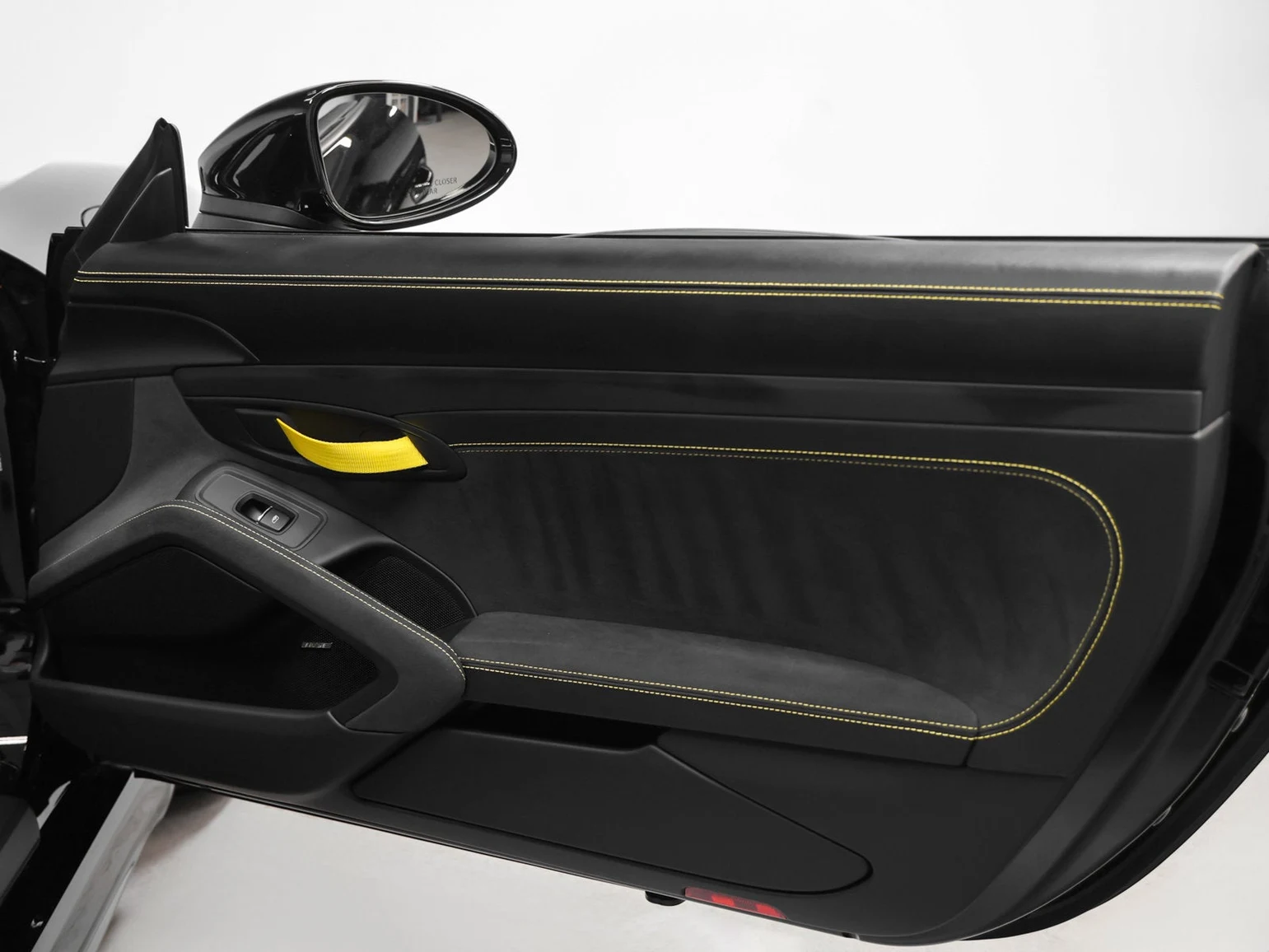 2021 Porsche 718 Cayman GT4 Manual interior, door panel