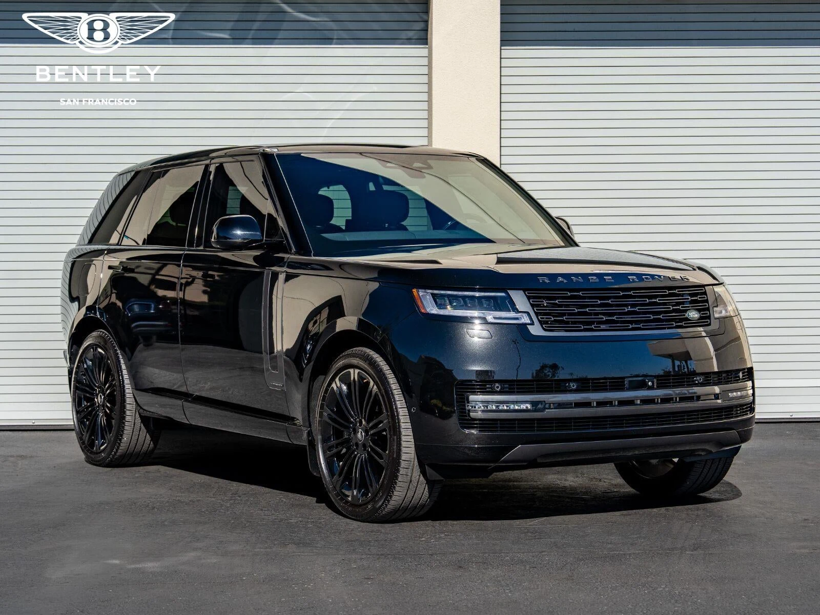 2025 Land Rover Range Rover Autobiography for sale, exterior, Santorini Black Metallic