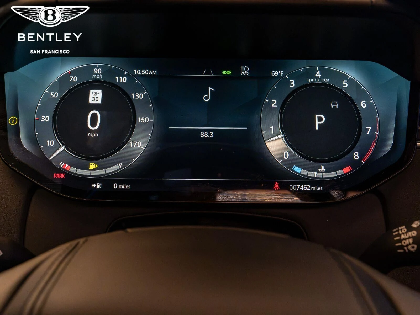 2025 Land Rover Range Rover Autobiography interior