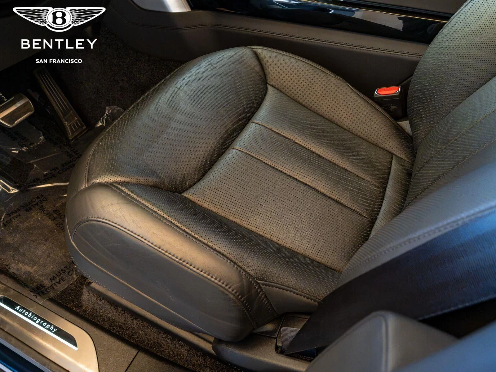 2025 Land Rover Range Rover Autobiography interior, seats