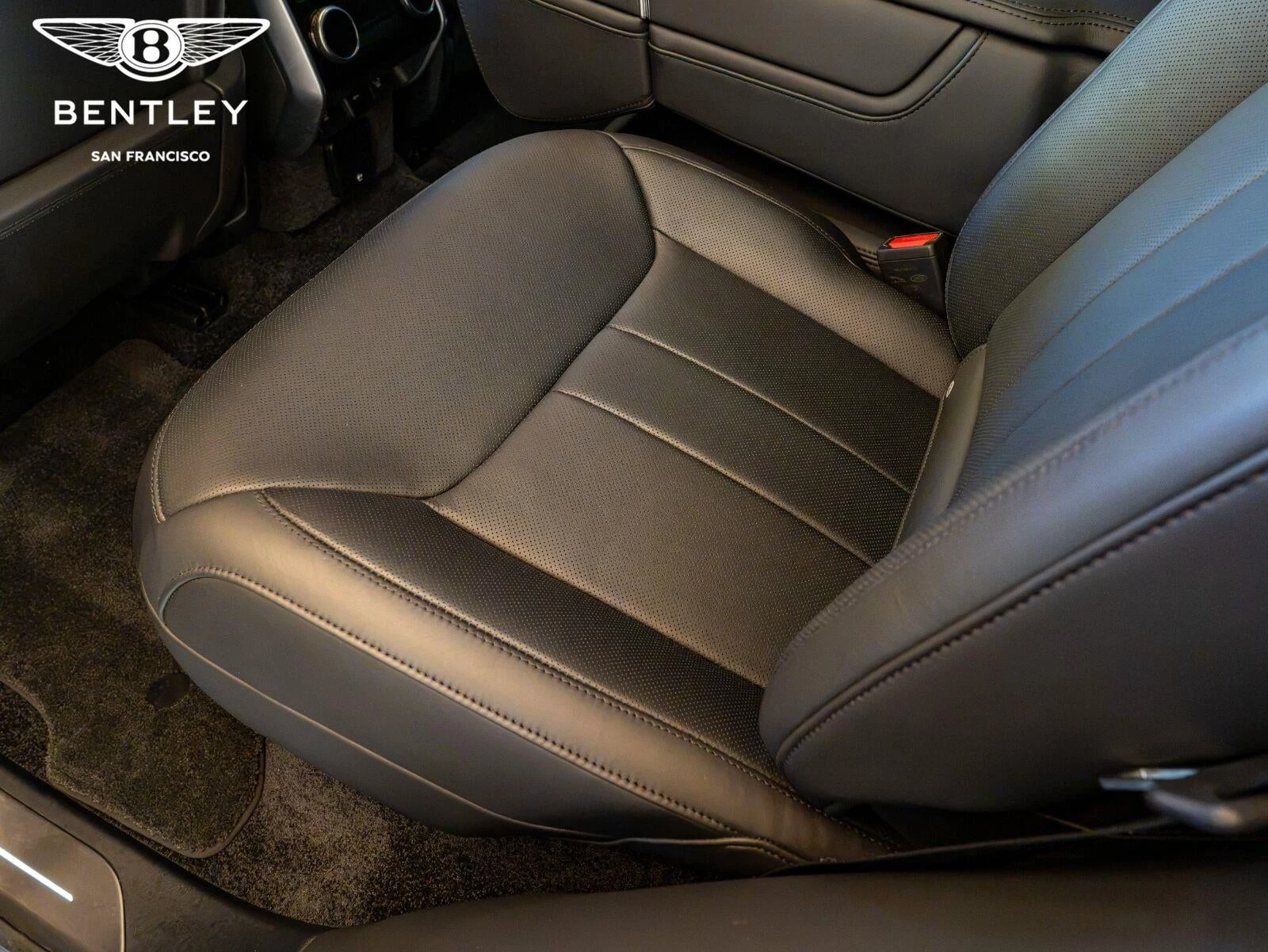 2025 Land Rover Range Rover Autobiography interior, seats