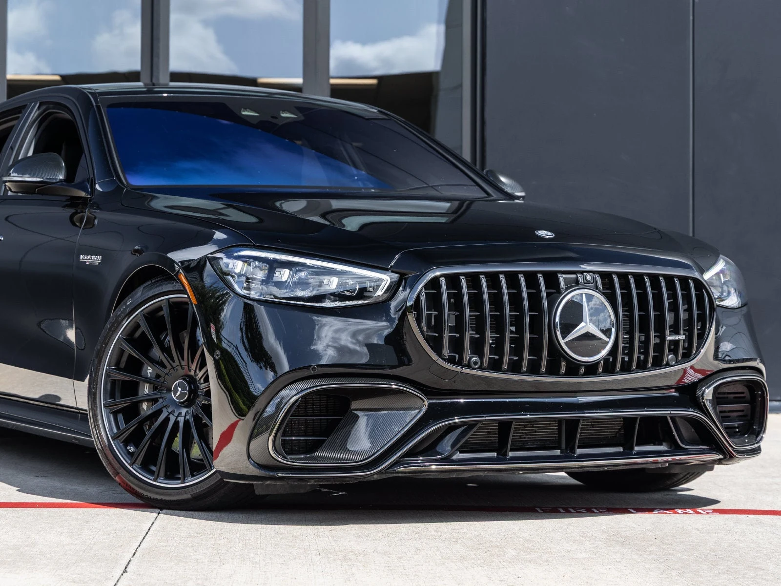 2024 Mercedes-AMG S 63 E PERFORMANCE for sale, exterior, Black