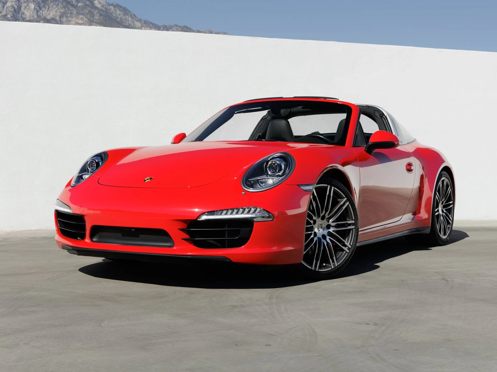 2016 Porsche 911 Targa 4S for sale, exterior, Guards Red