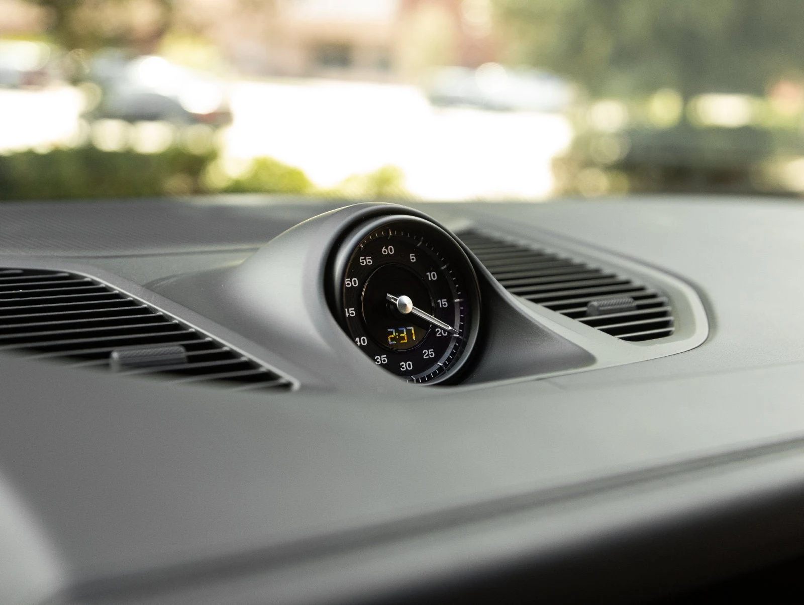 2025 Porsche Cayenne GTS interior, Black / Mojave Beige leather