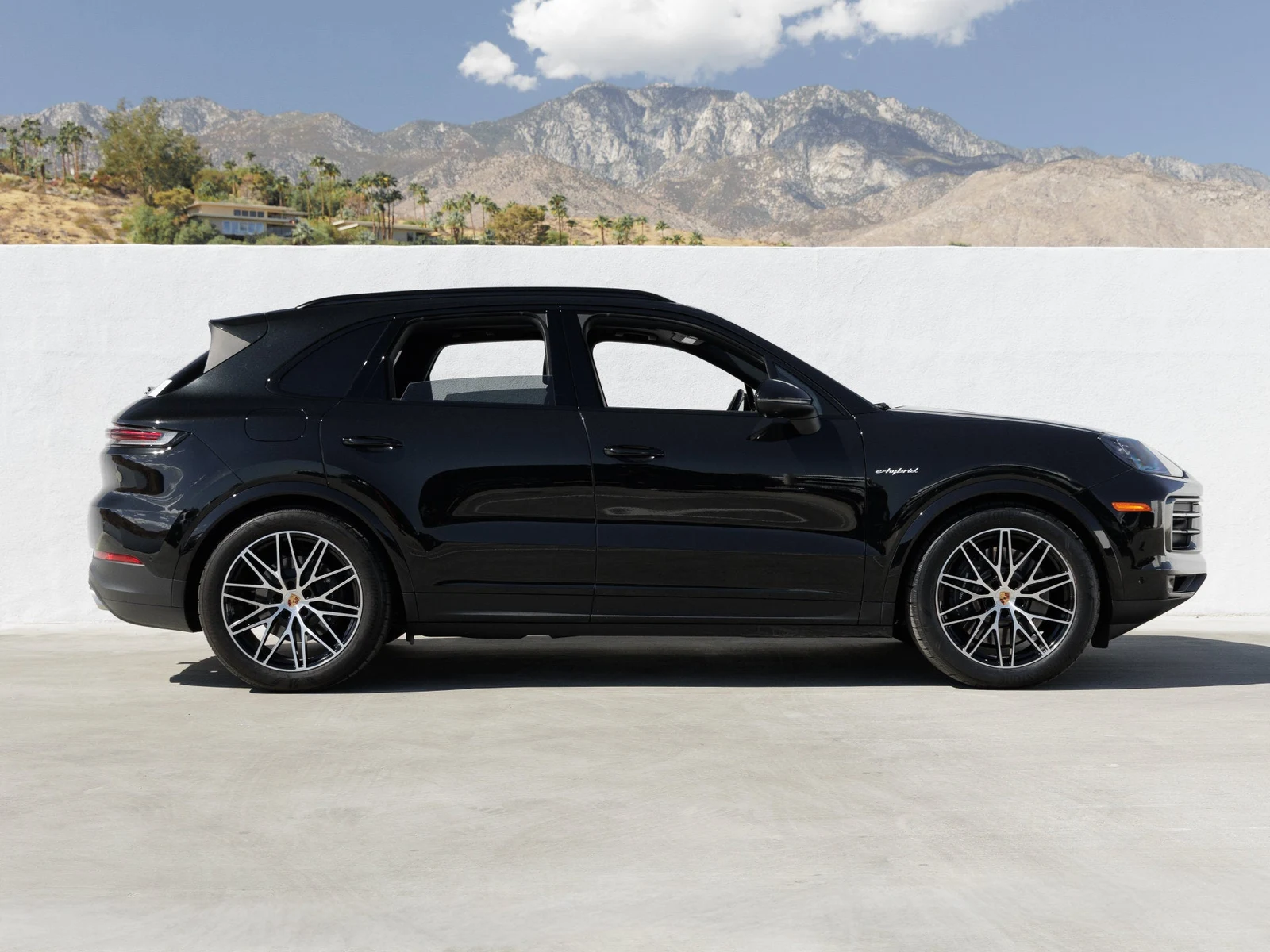 2026 Porsche Cayenne E-Hybrid for sale, exterior, Chromite Black Metallic