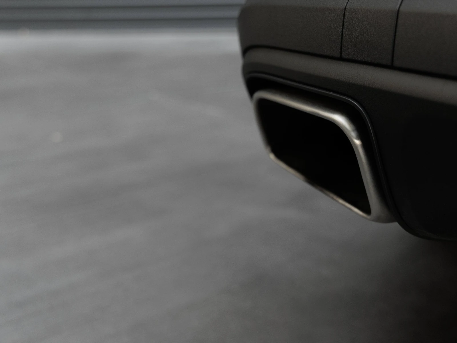 2026 Porsche Cayenne E-Hybrid for sale, exterior, Chromite Black Metallic