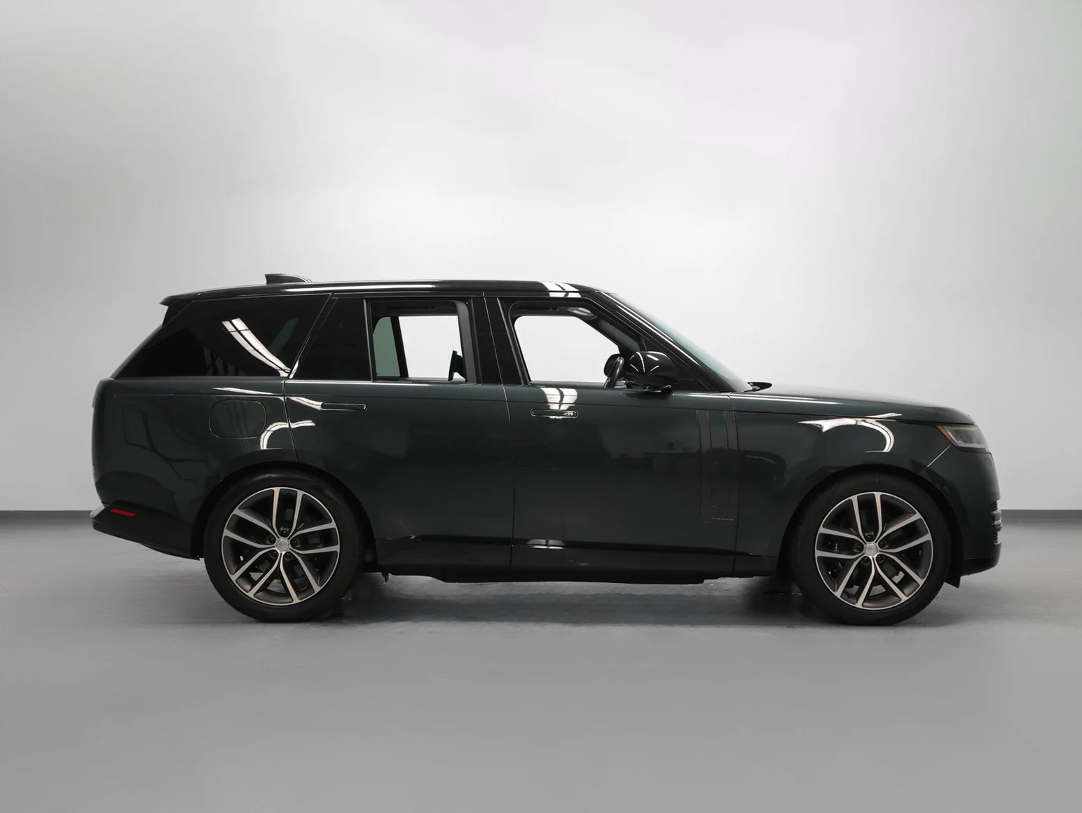 2025 Land Rover Range Rover Plug-In Hybrid Autobiography for sale, exterior, Belgravia Green Metallic