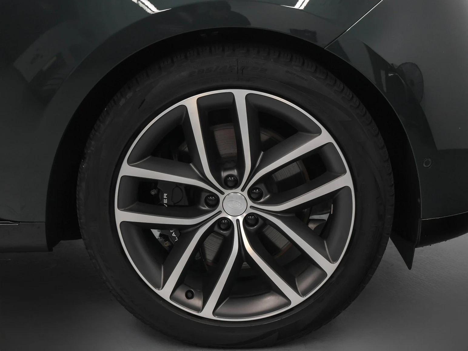 2025 Land Rover Range Rover Plug-In Hybrid Autobiography wheel