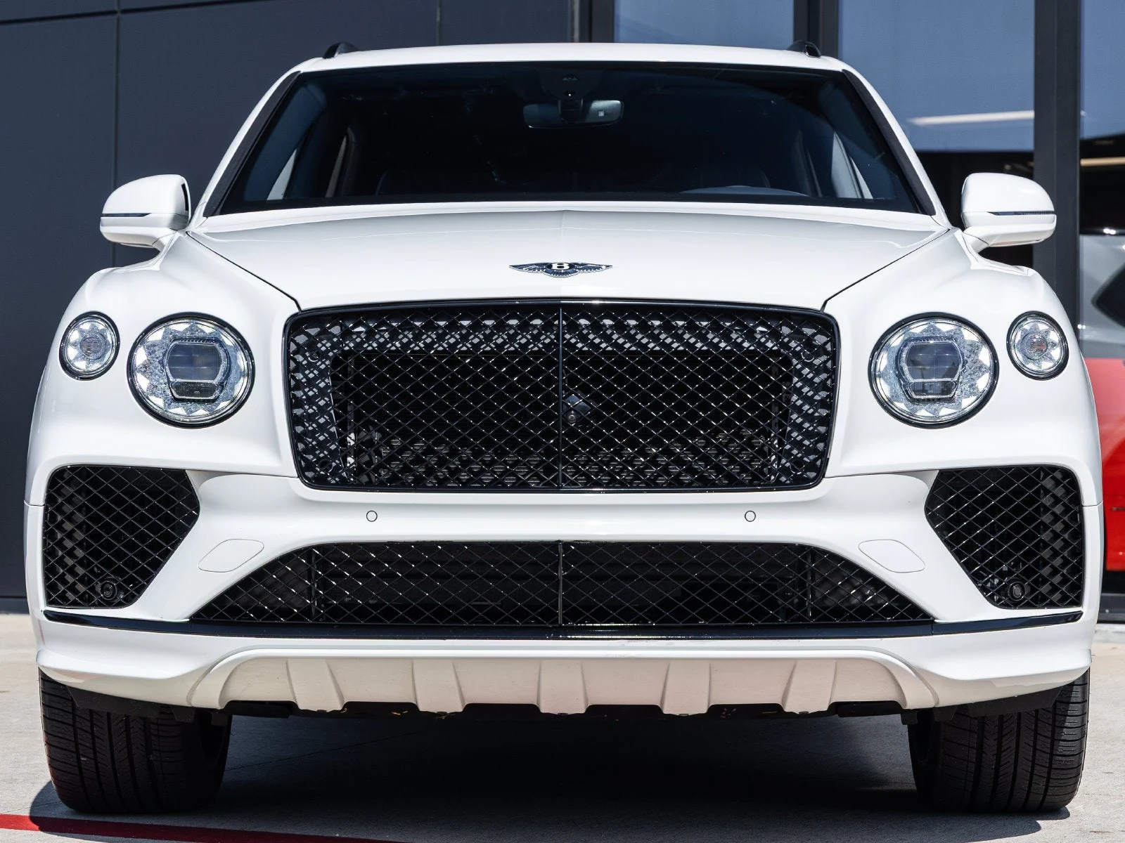 2021 Bentley Bentayga V8 for sale, exterior, Glacier White