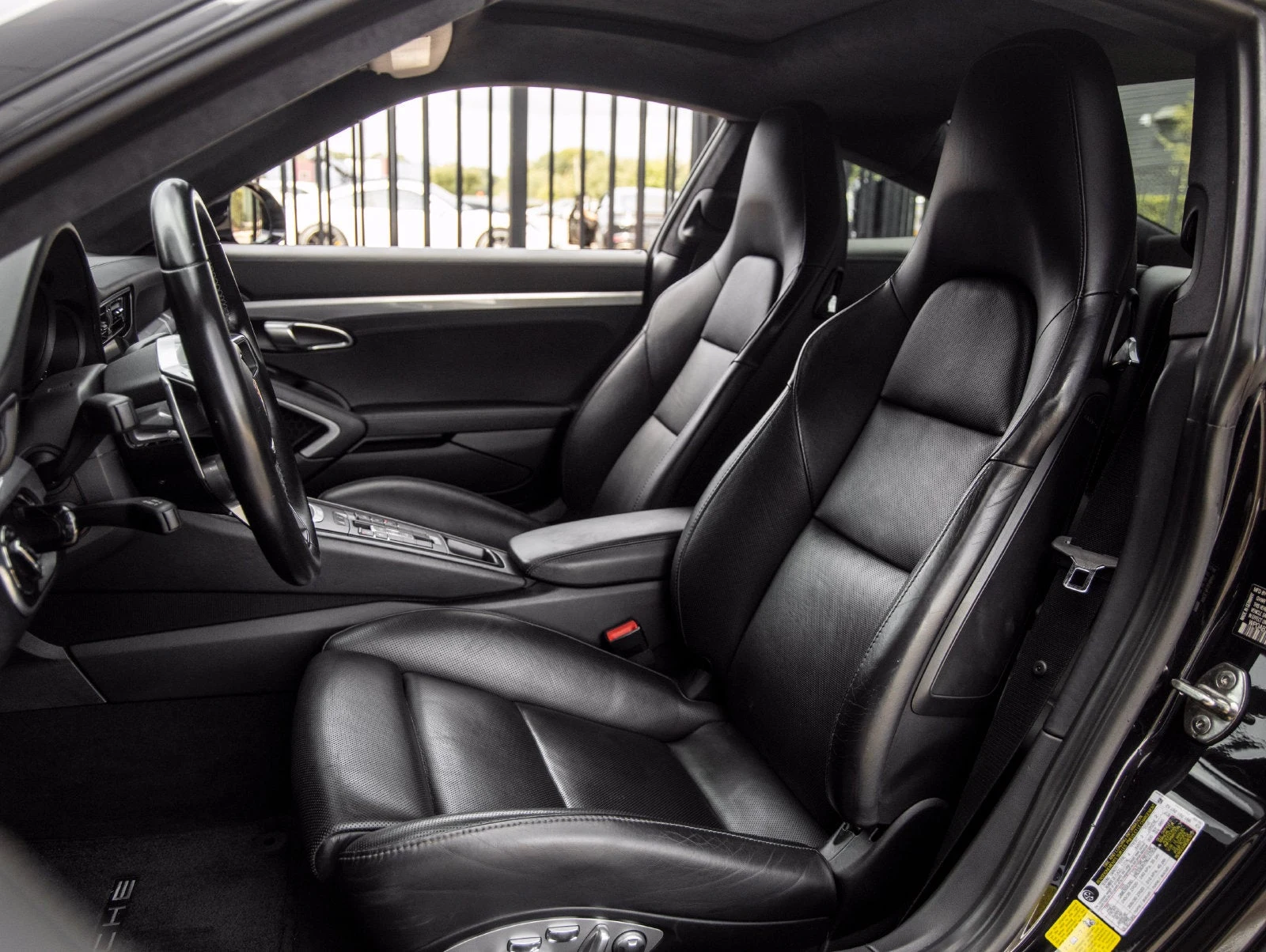 2017 Porsche 911 Carrera S interior, seats, Black leather