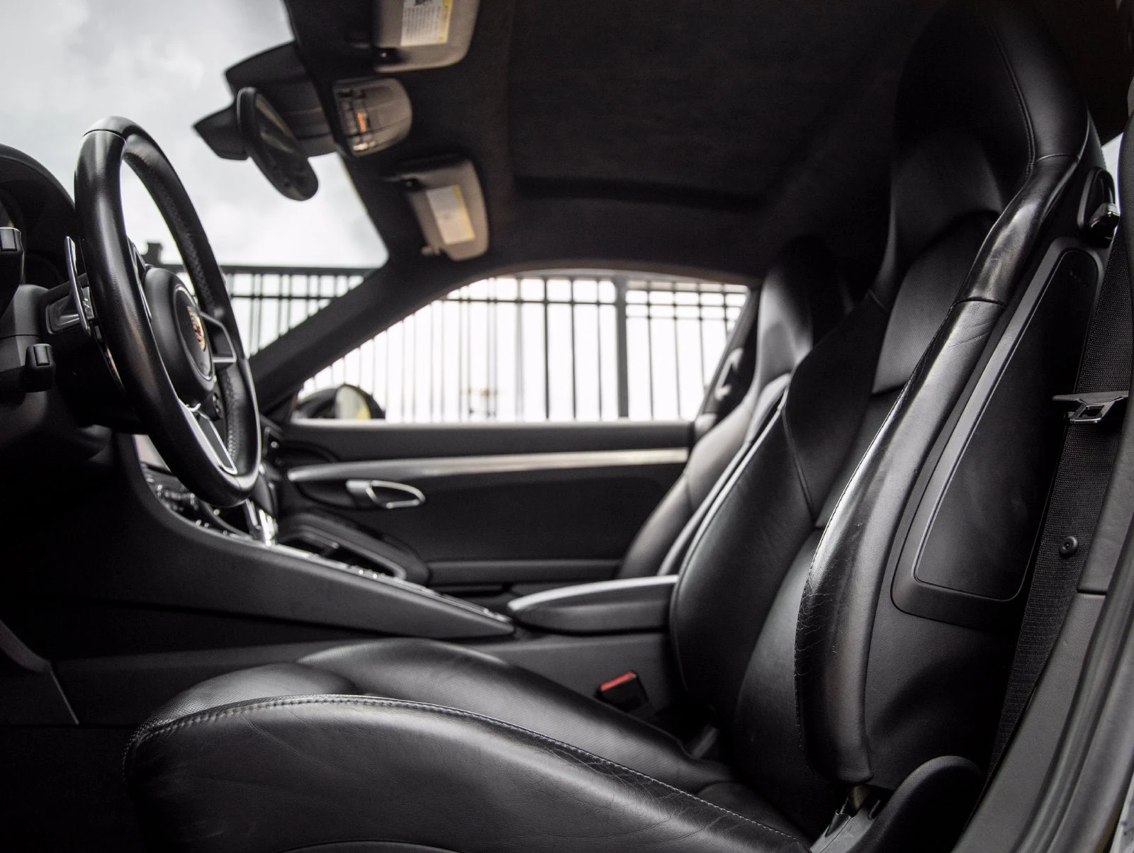 2017 Porsche 911 Carrera S interior, seats, Black leather