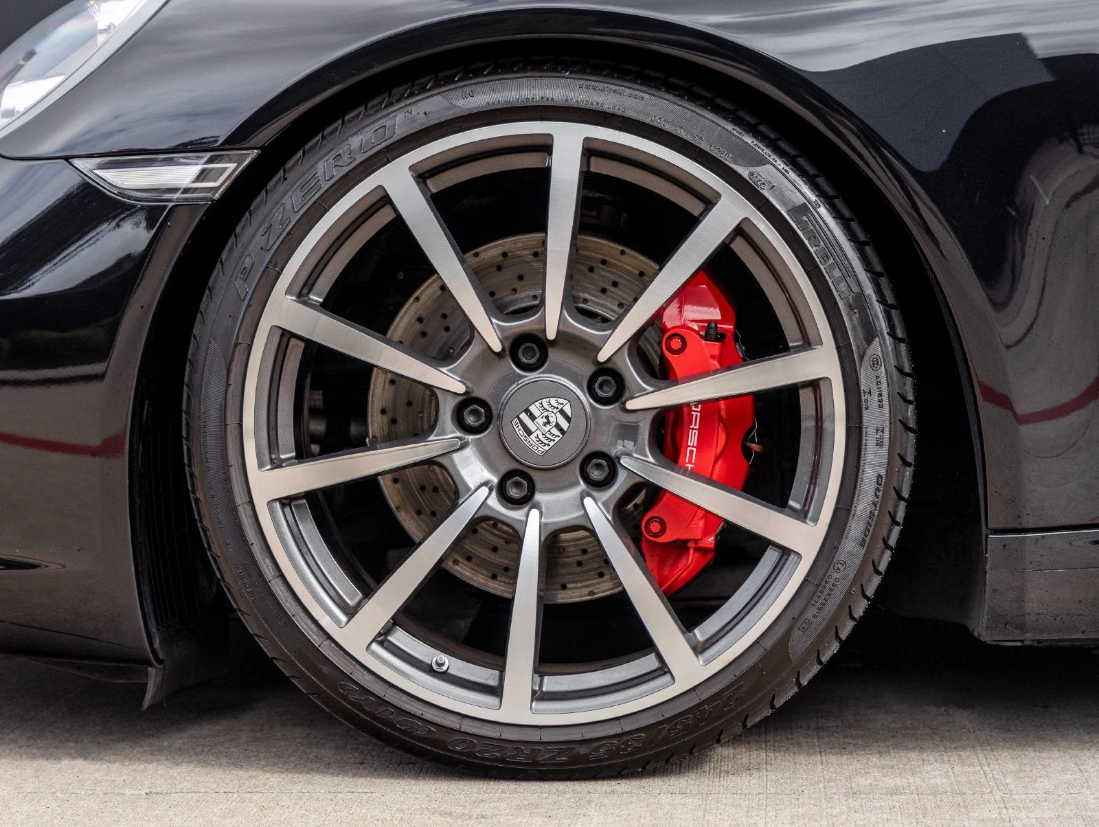 2017 Porsche 911 Carrera S wheel