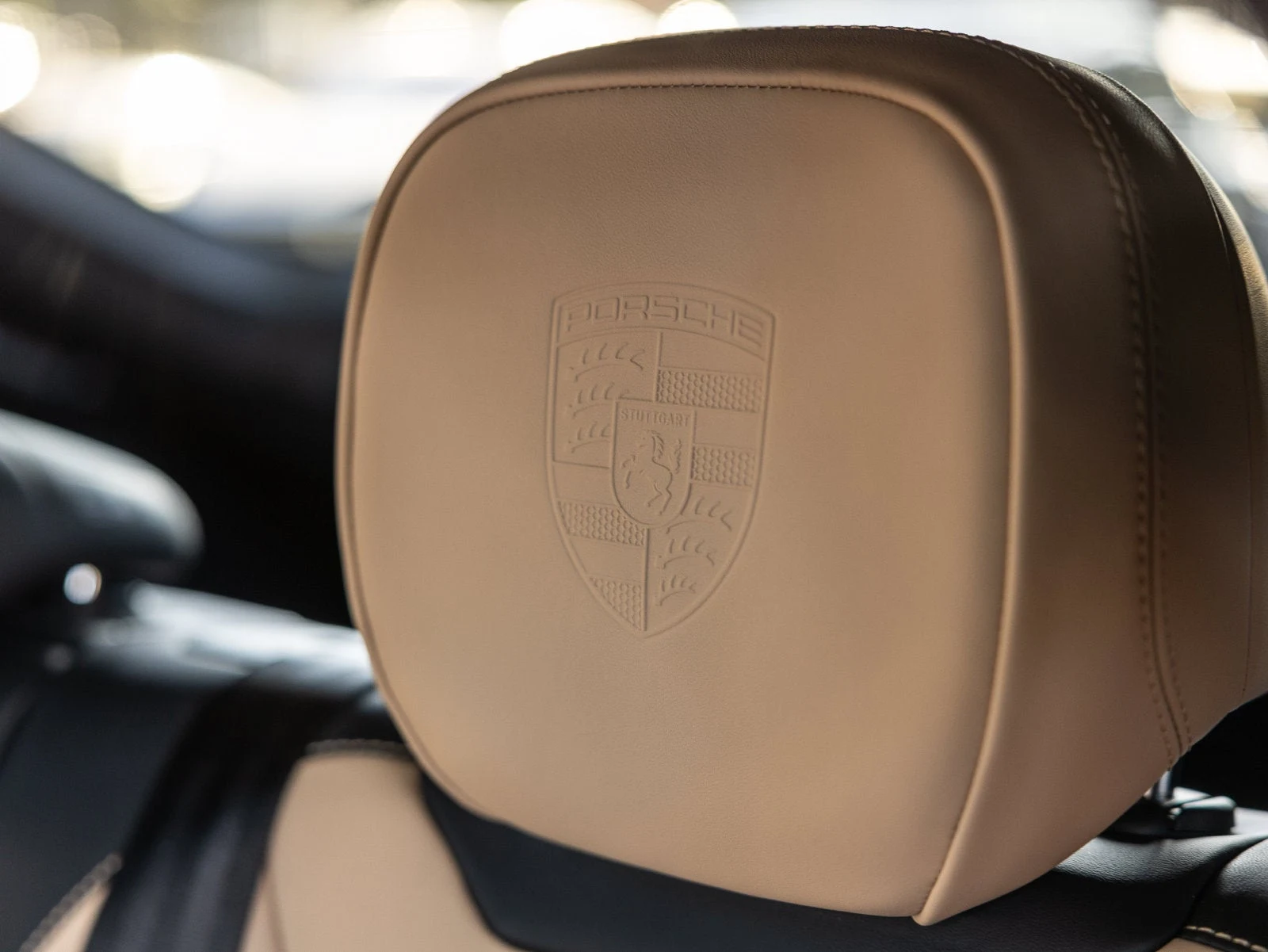 2025 Porsche Cayenne E-Hybrid Coupe interior, Black / Mojave Beige leather