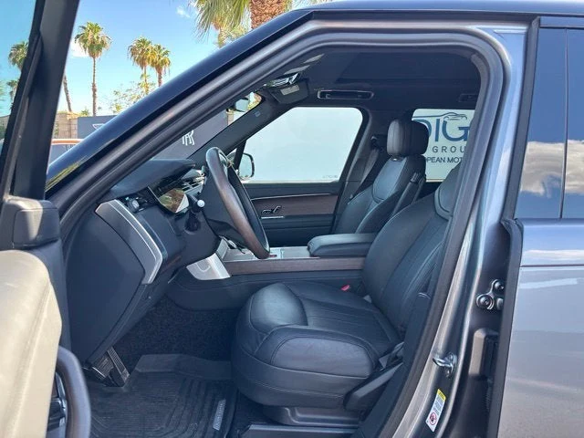 2025 Land Rover Range Rover SE LWB 7 Passenger interior, seats, Ebony perforated Windsor leather