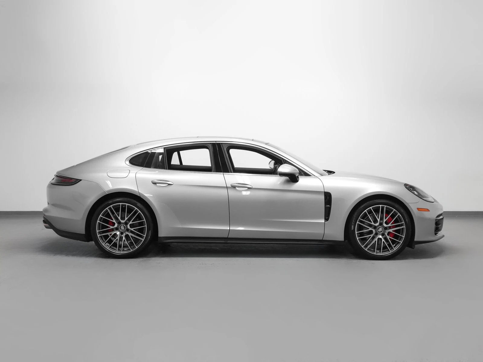 2023 Porsche Panamera 4S, side profile, GT Silver Metallic