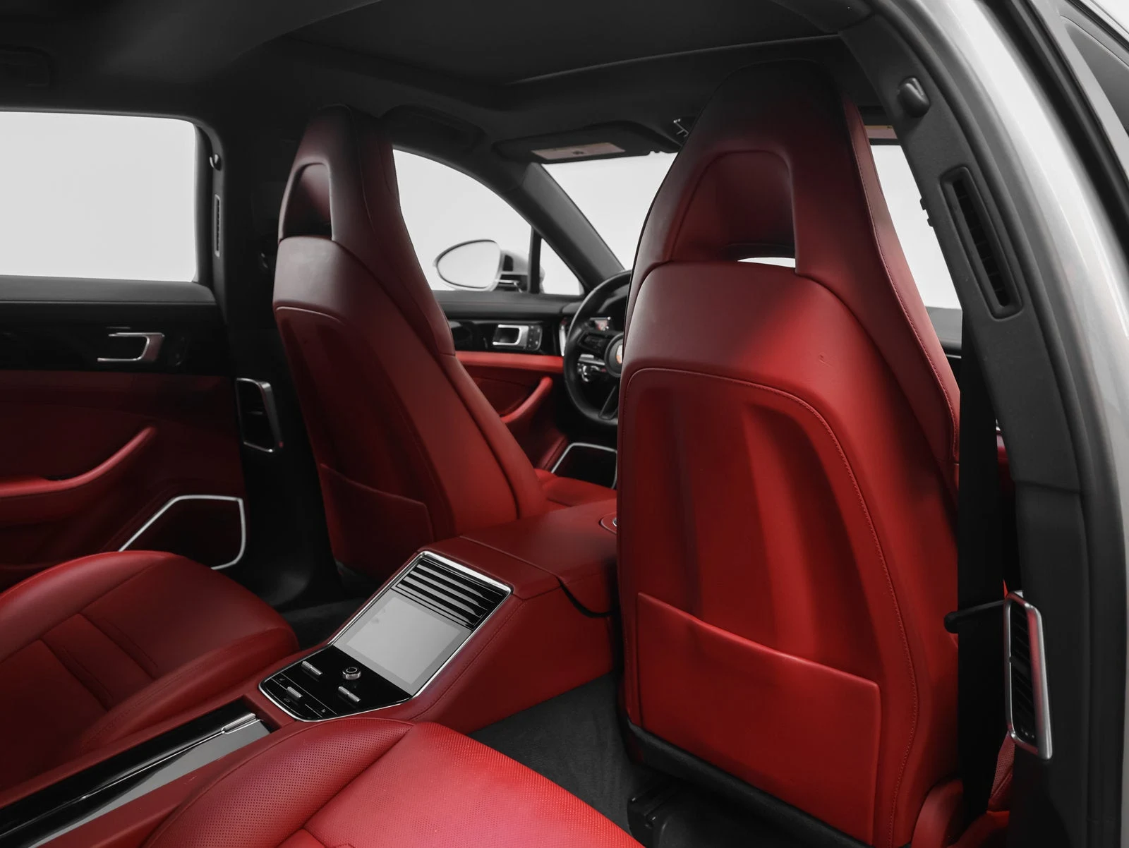 2023 Porsche Panamera 4S interior, seats, Black / Bordeaux Red leather