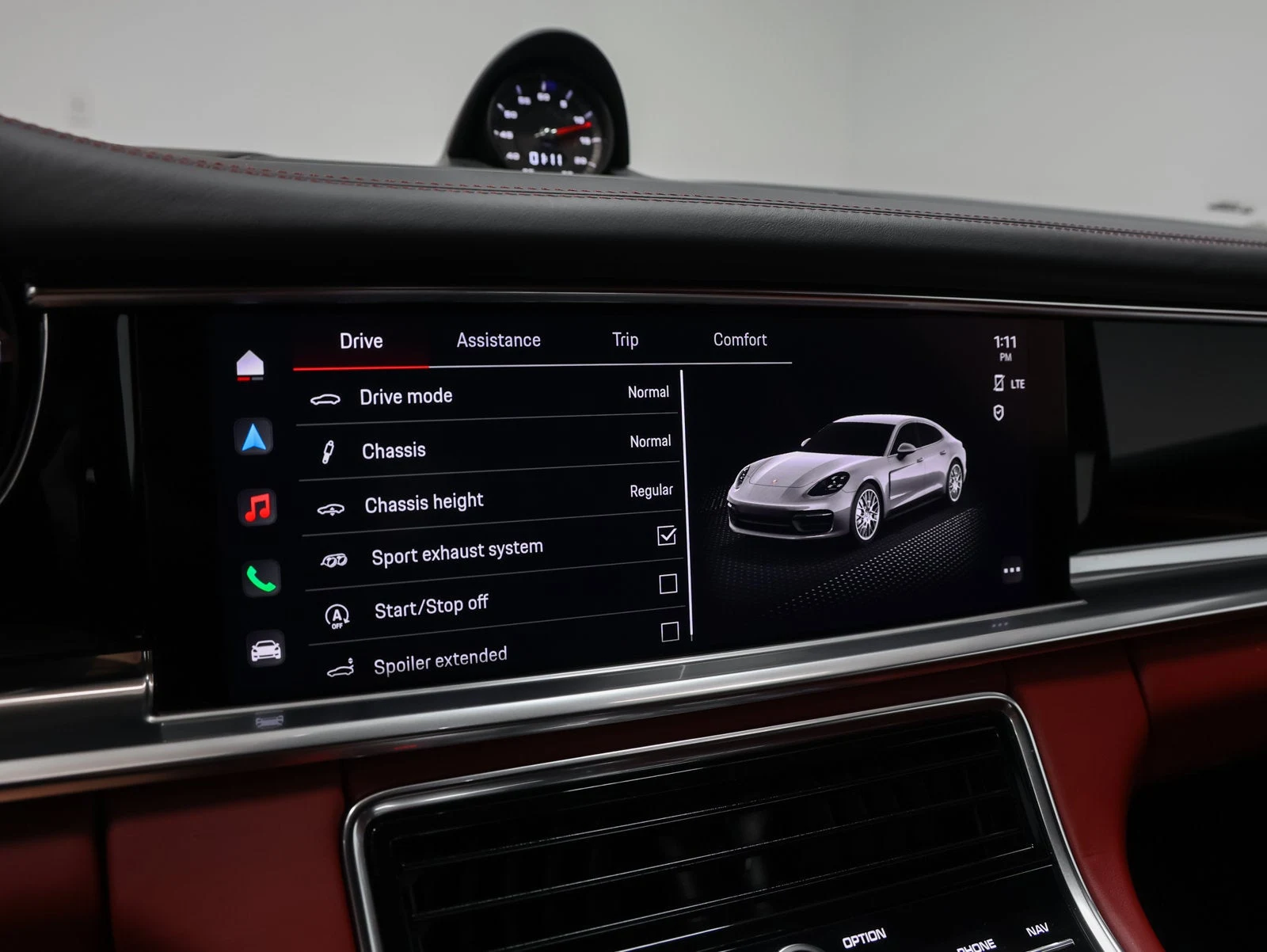 2023 Porsche Panamera 4S interior, Black / Bordeaux Red leather