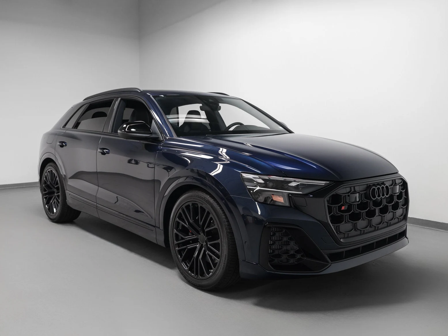 2026 Audi SQ8 4.0T Premium Plus quattro for sale, front three-quarter view, Waitomo Blue Metallic
