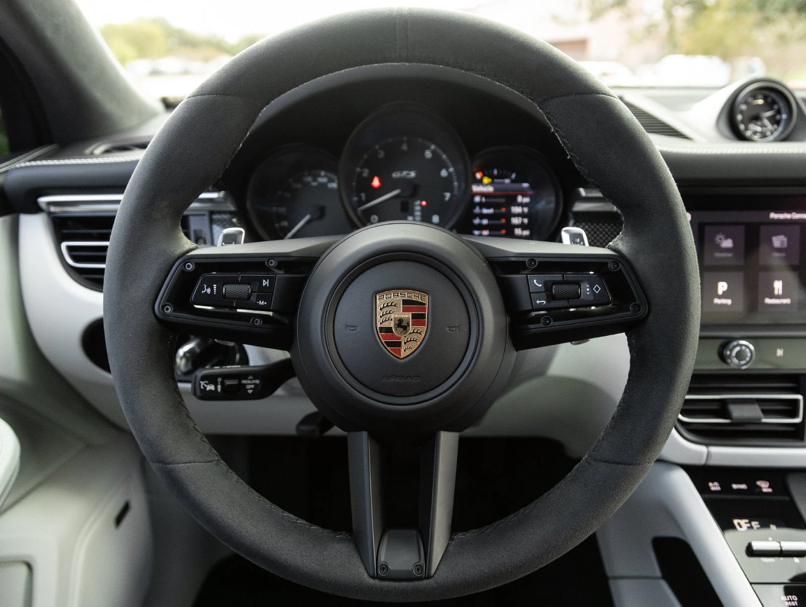 2024 Porsche Macan GTS interior, Black / Pebble Grey leather
