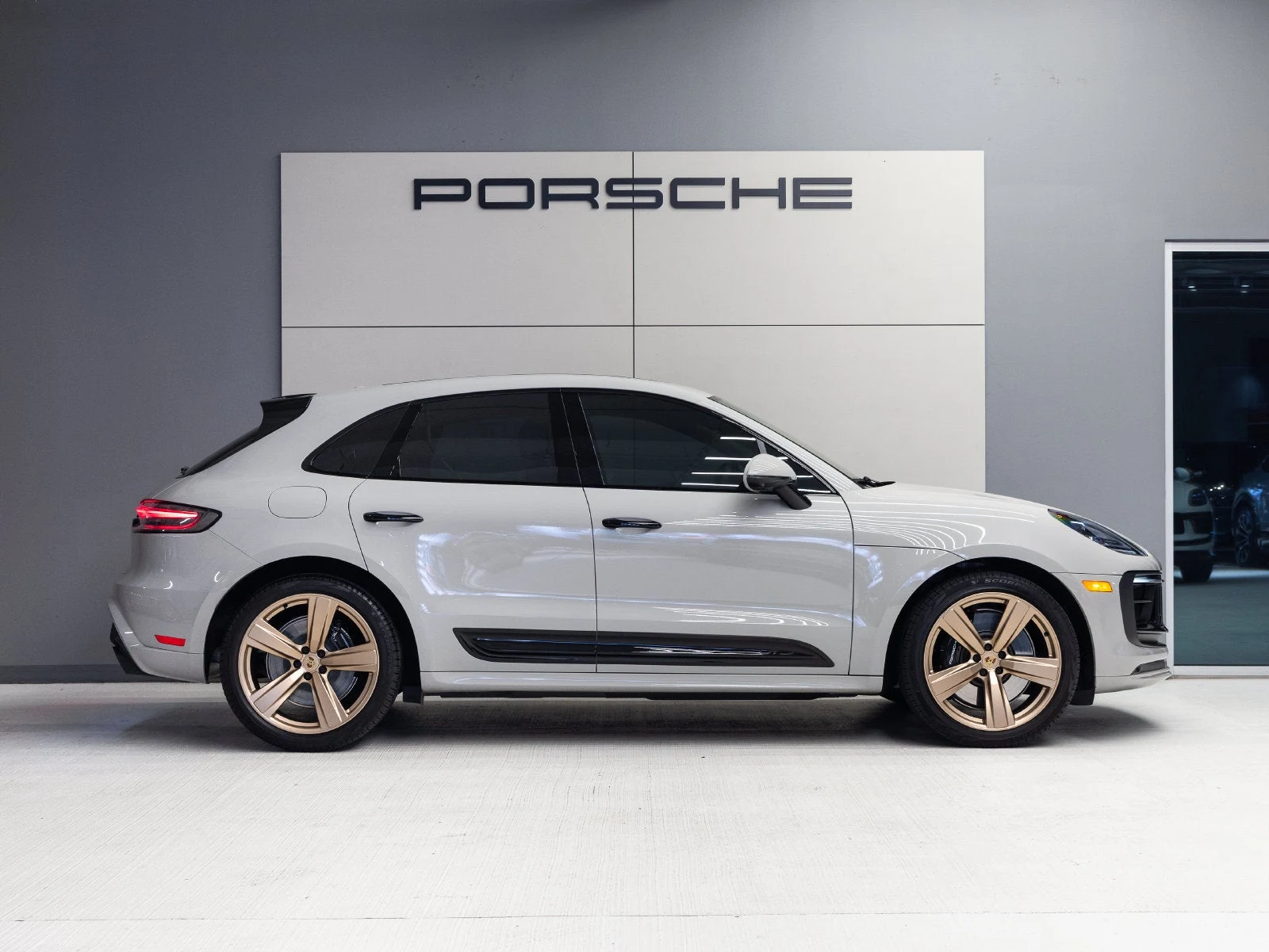 2024 Porsche Macan GTS for sale, exterior, Chalk