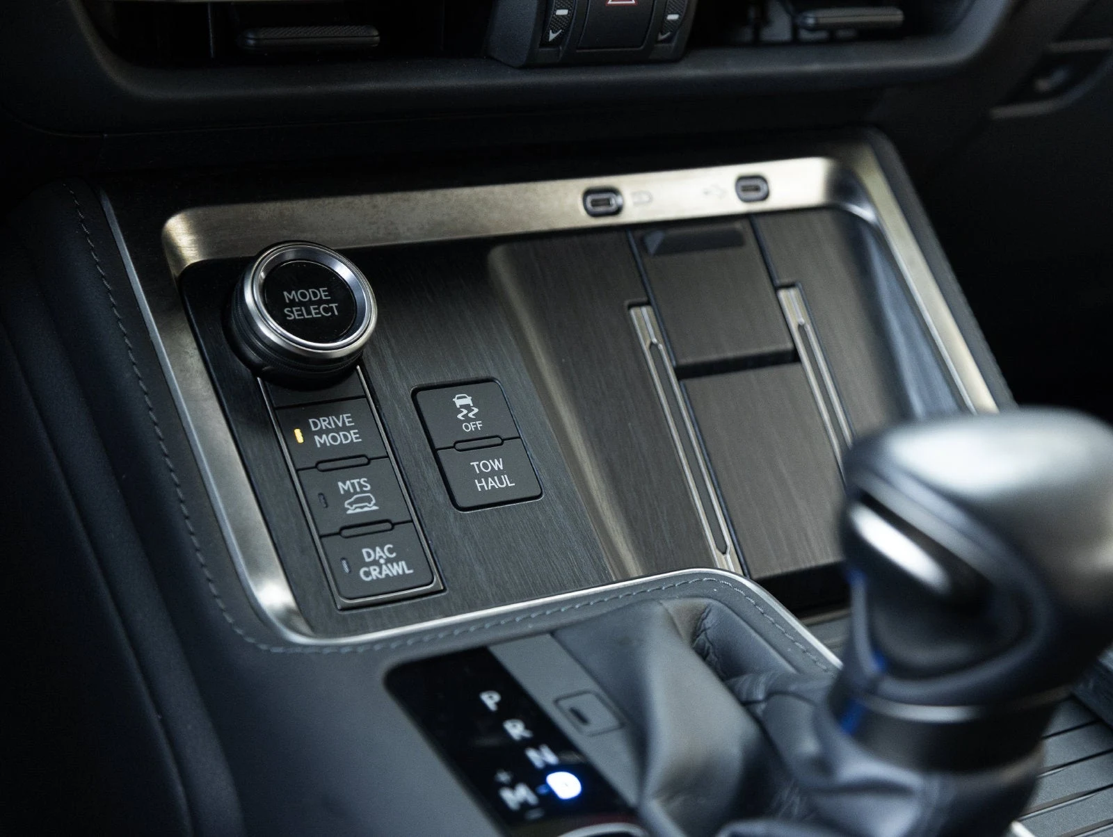 2024 Lexus GX 550 interior, center console, Chateau / Olive NuLuxe