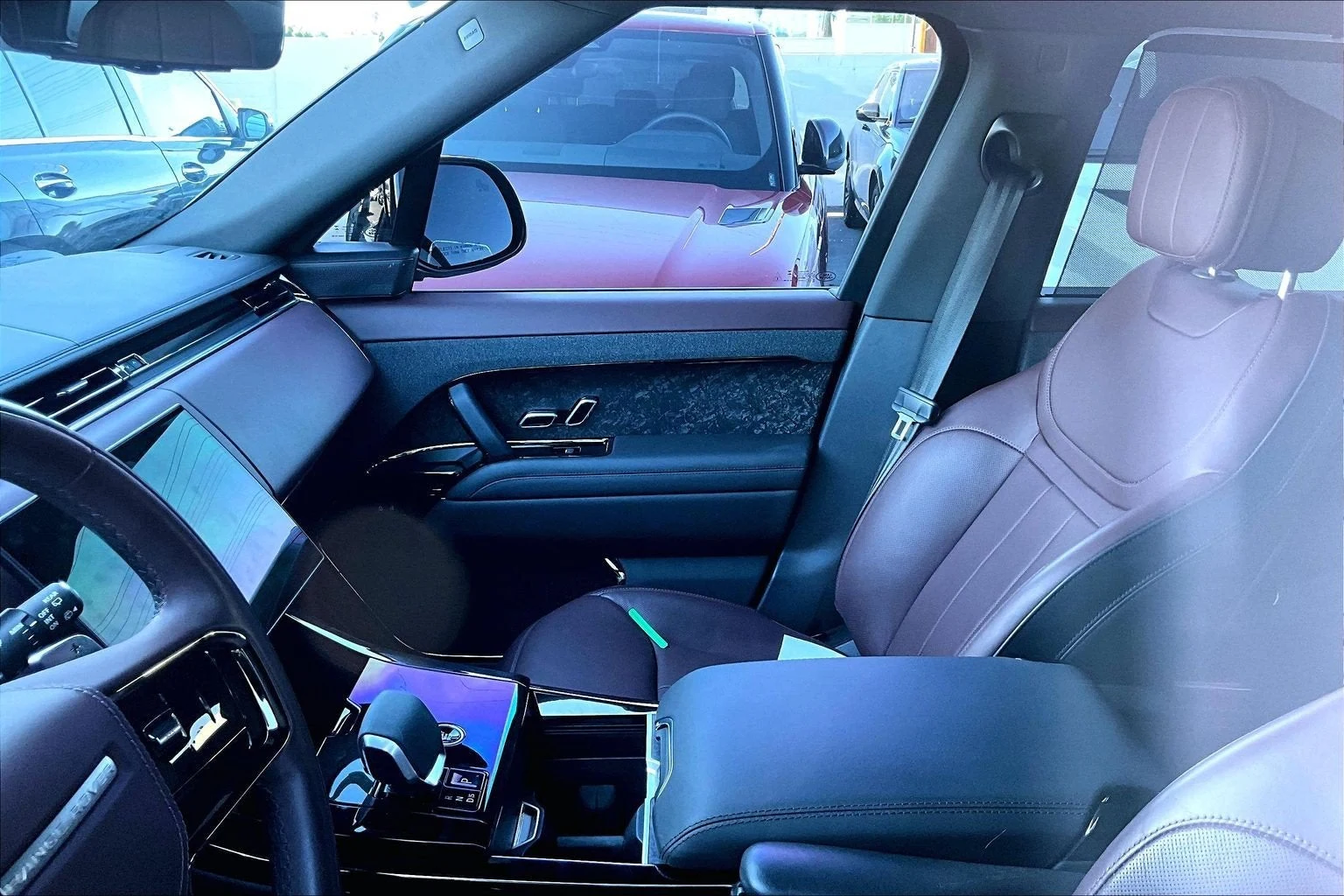 2025 Land Rover Range Rover Sport Dynamic SE 460PS PHEV interior, seats