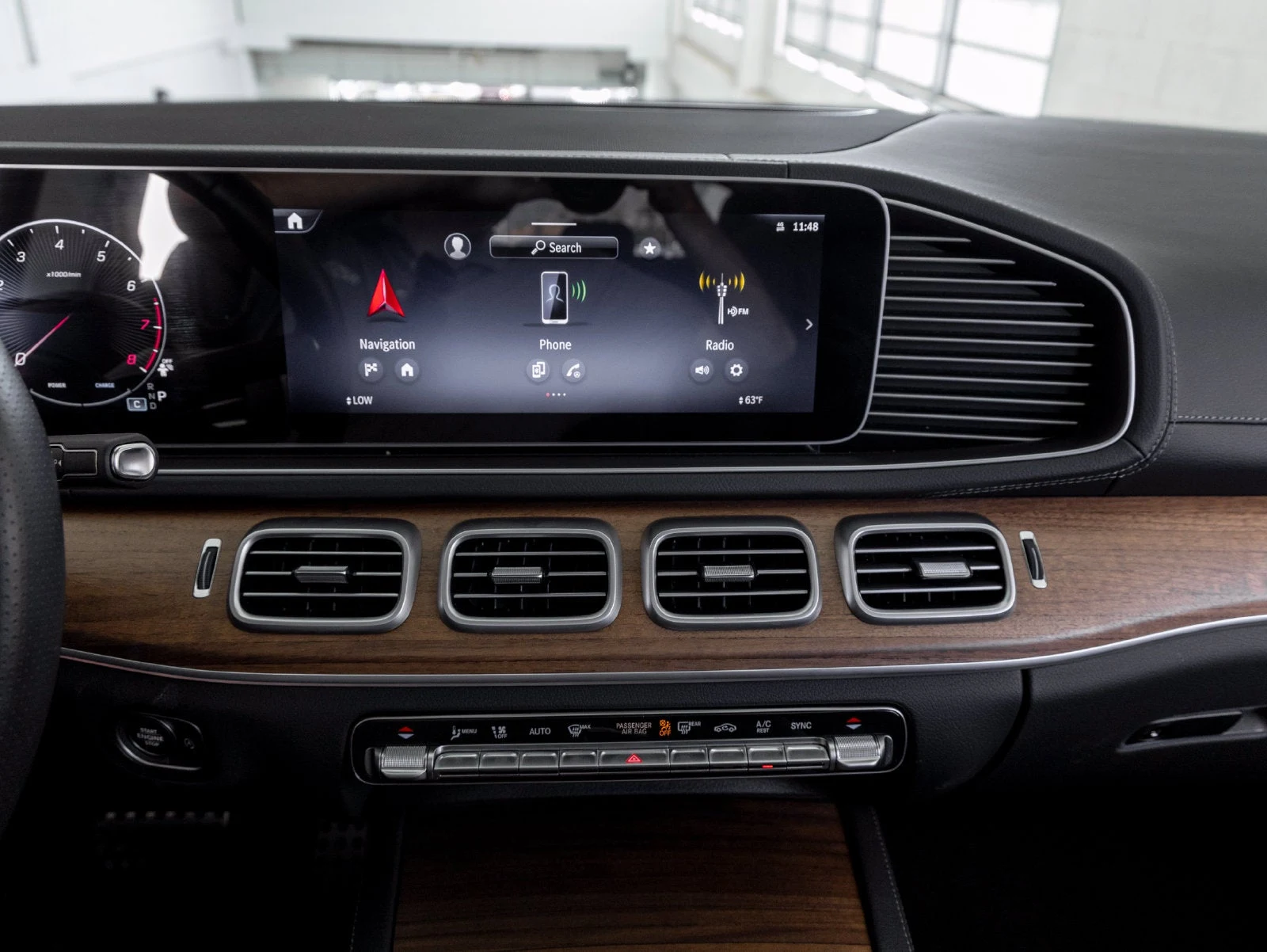 2026 Mercedes-Benz GLS 450 4MATIC interior, Black leather