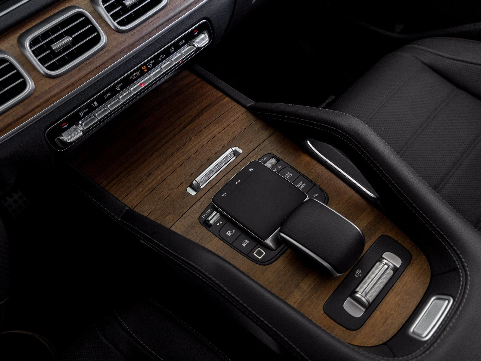 2026 Mercedes-Benz GLS 450 4MATIC interior, center console, Black leather