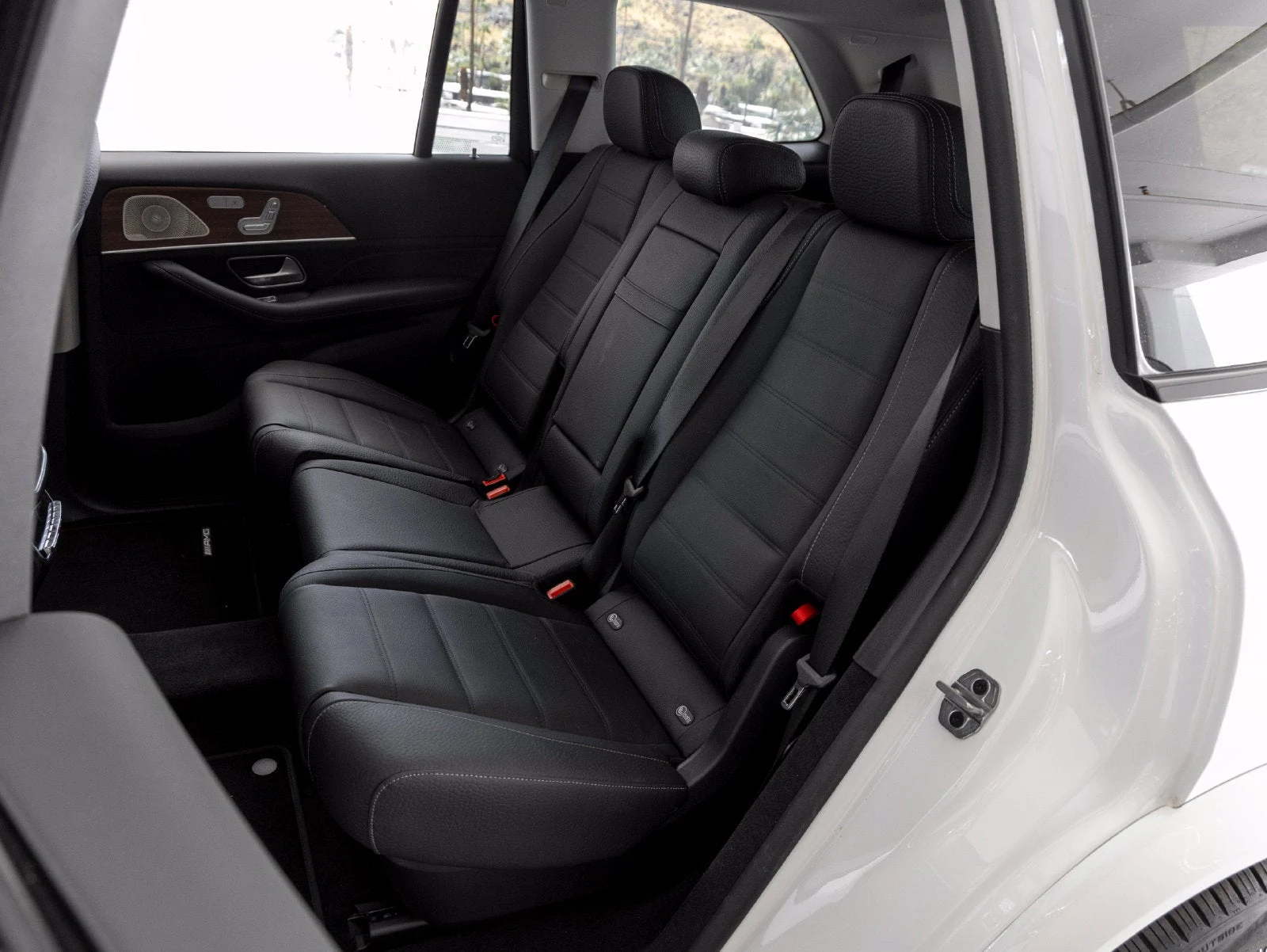 2026 Mercedes-Benz GLS 450 4MATIC interior, seats, Black leather