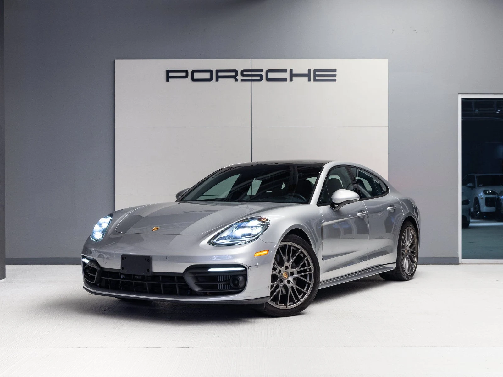 2023 Porsche Panamera 4 Platinum Edition for sale, exterior, GT Silver Metallic