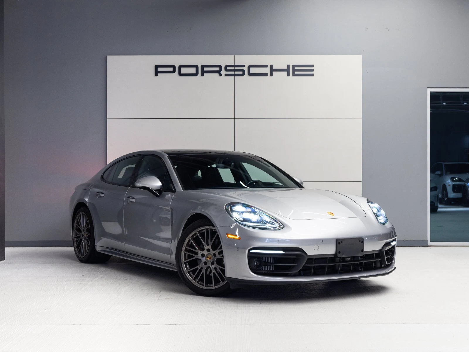 2023 Porsche Panamera 4 Platinum Edition for sale, exterior, GT Silver Metallic