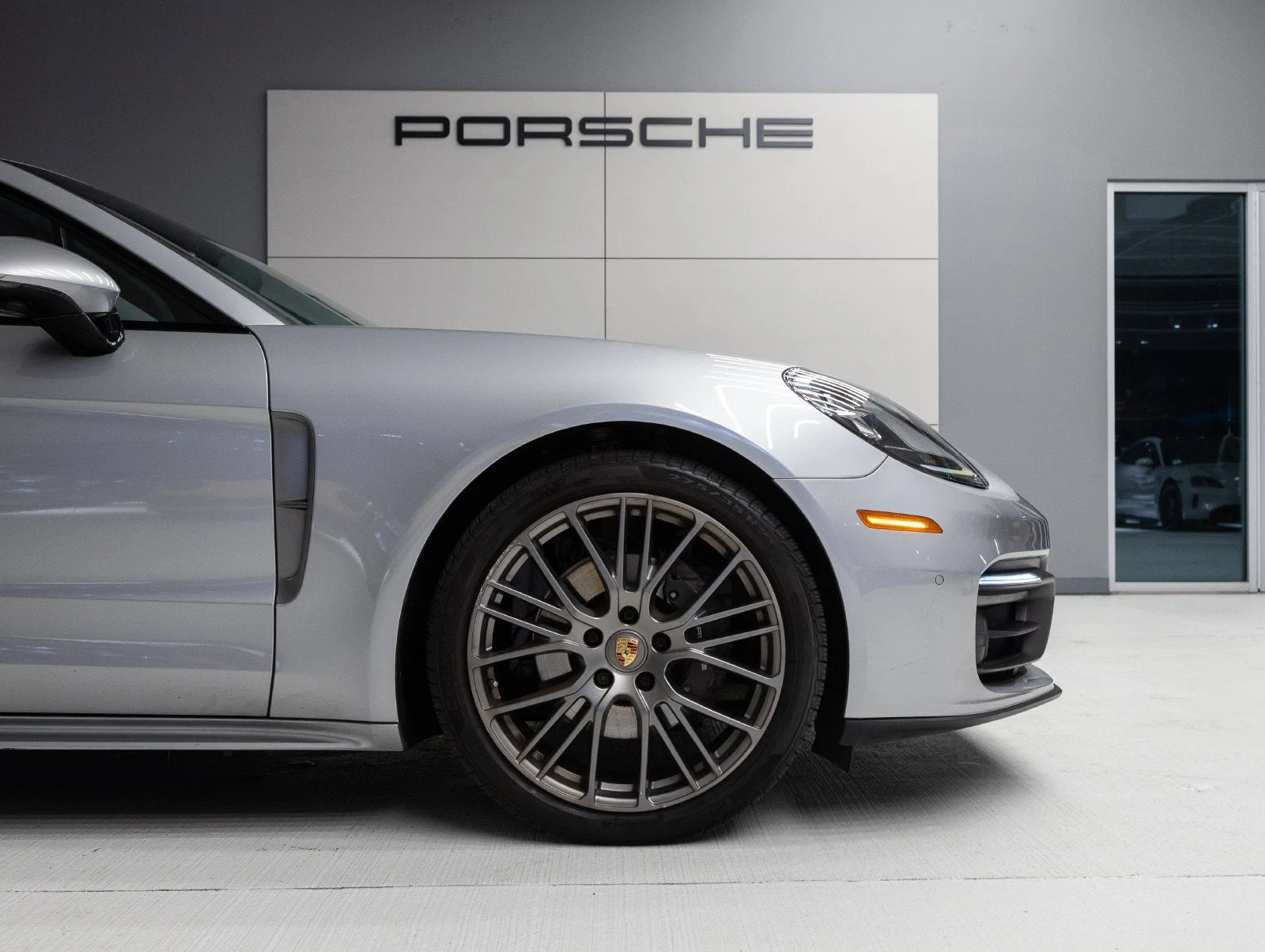 2023 Porsche Panamera 4 Platinum Edition for sale, exterior, GT Silver Metallic