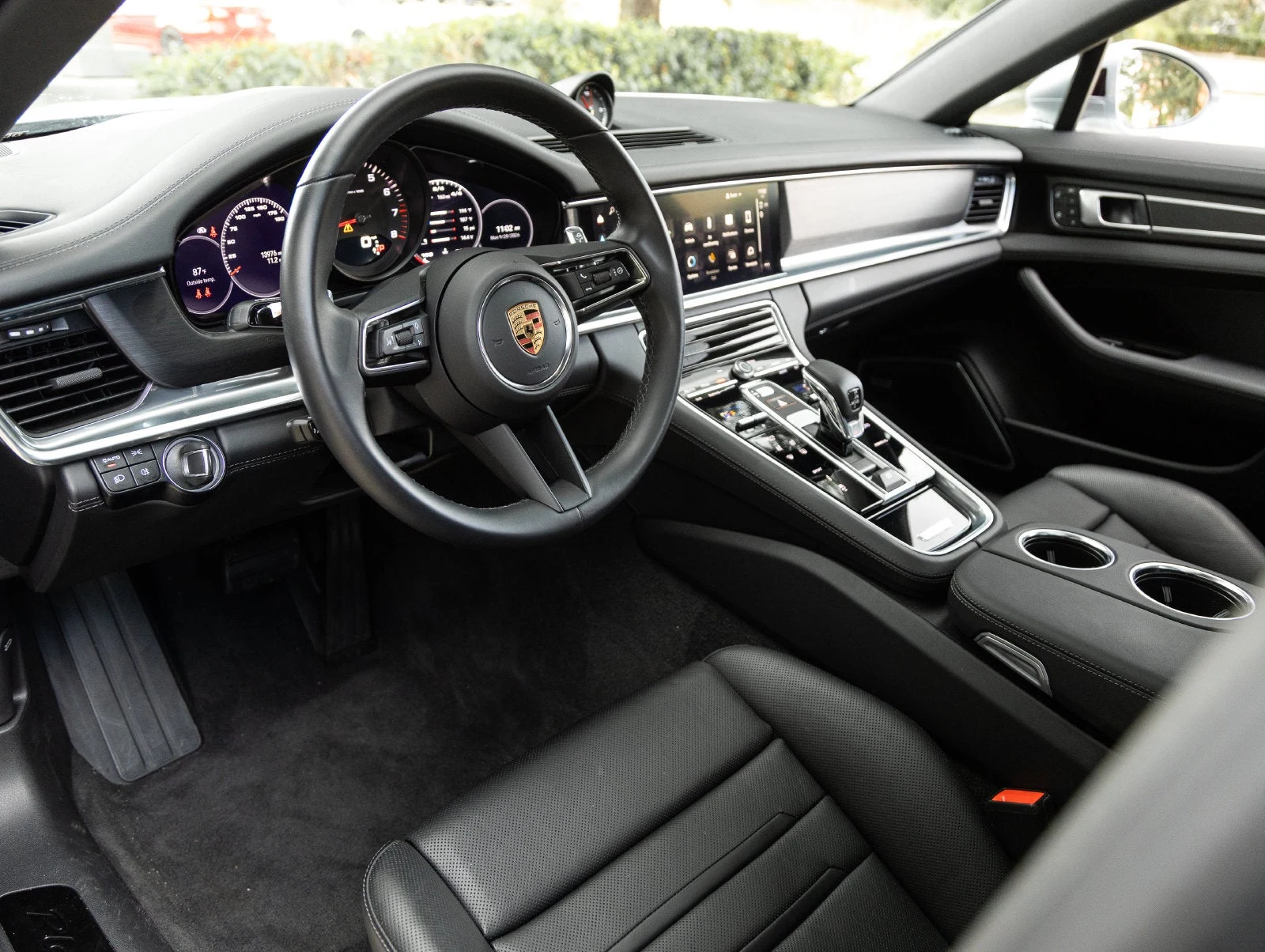 2023 Porsche Panamera Platinum Edition interior, dashboard, Black leather
