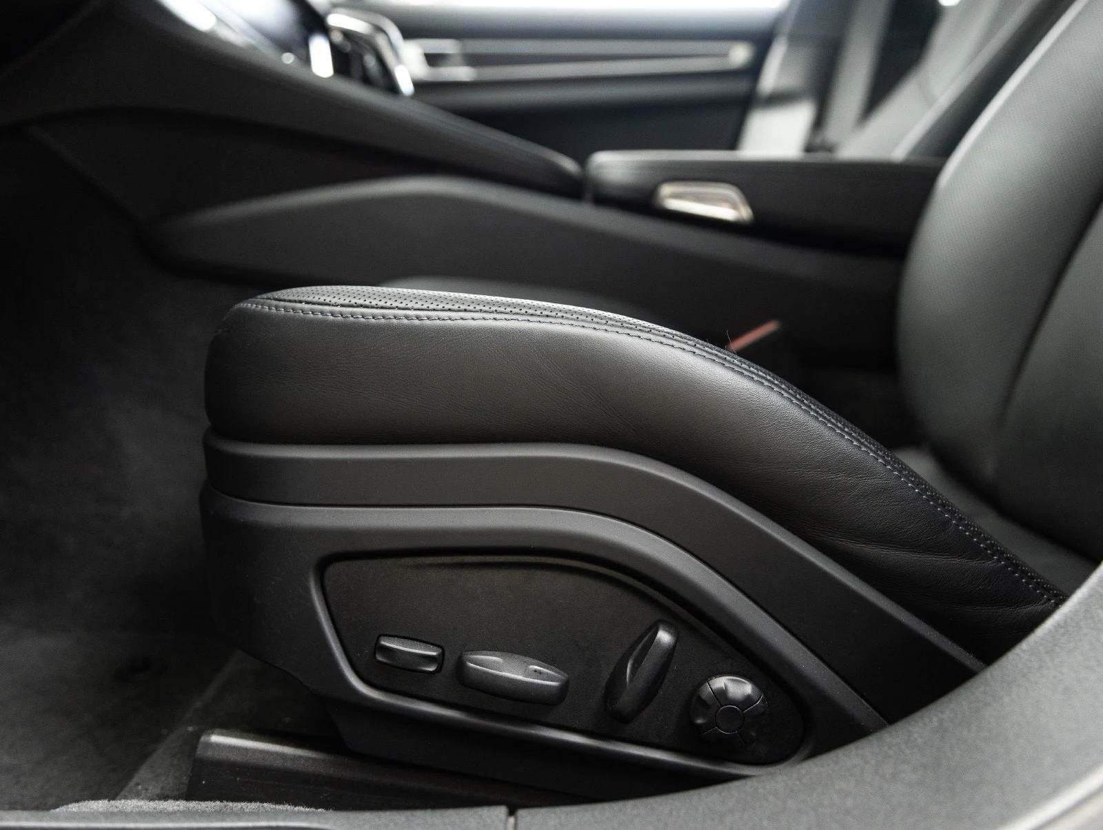 2023 Porsche Panamera Platinum Edition interior, door panel, Black leather