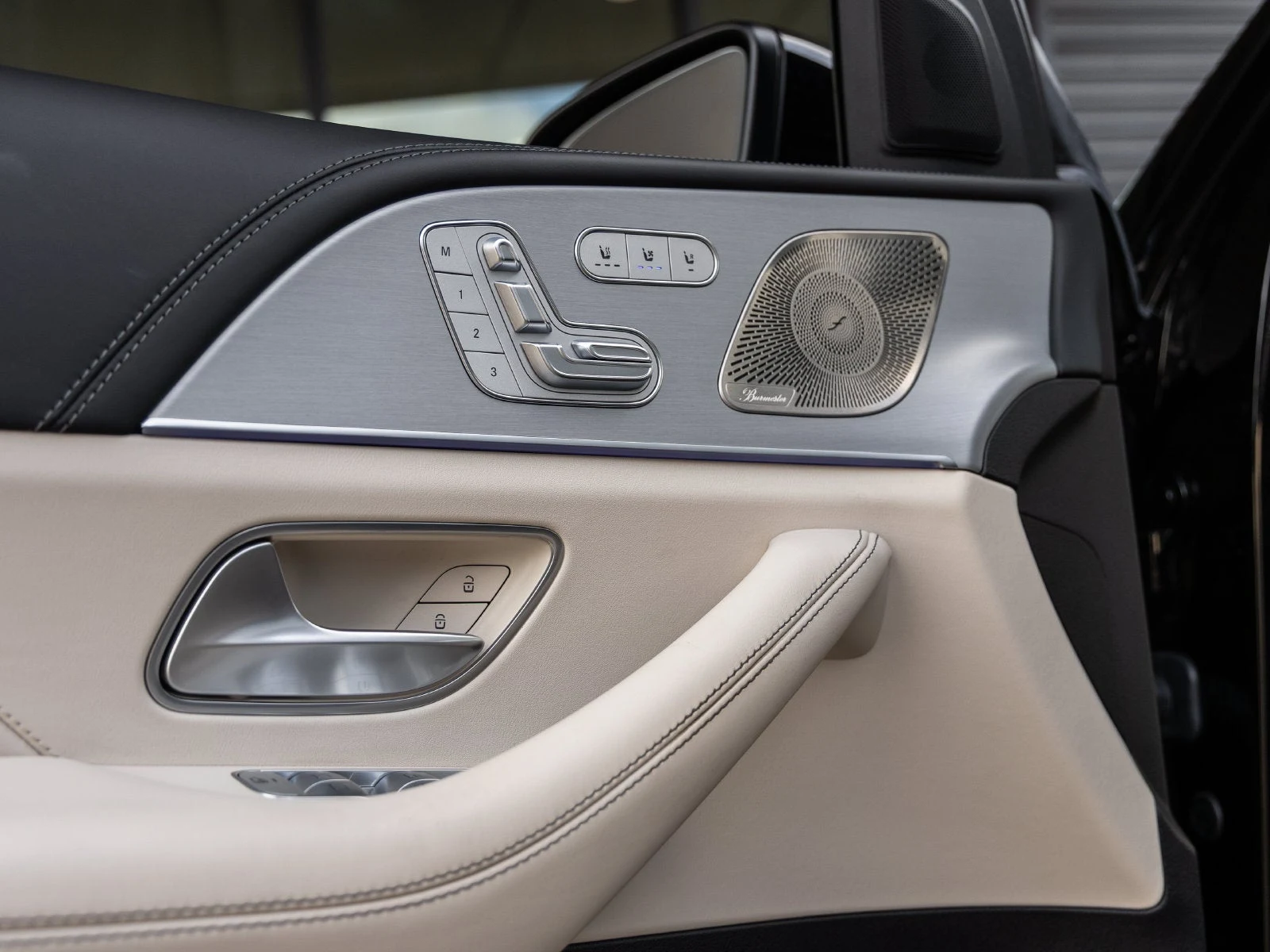 2024 Mercedes-Benz AMG GLE 63 S 4MATIC+ interior, door panel, Macchiato Beige / Black Nappa leather
