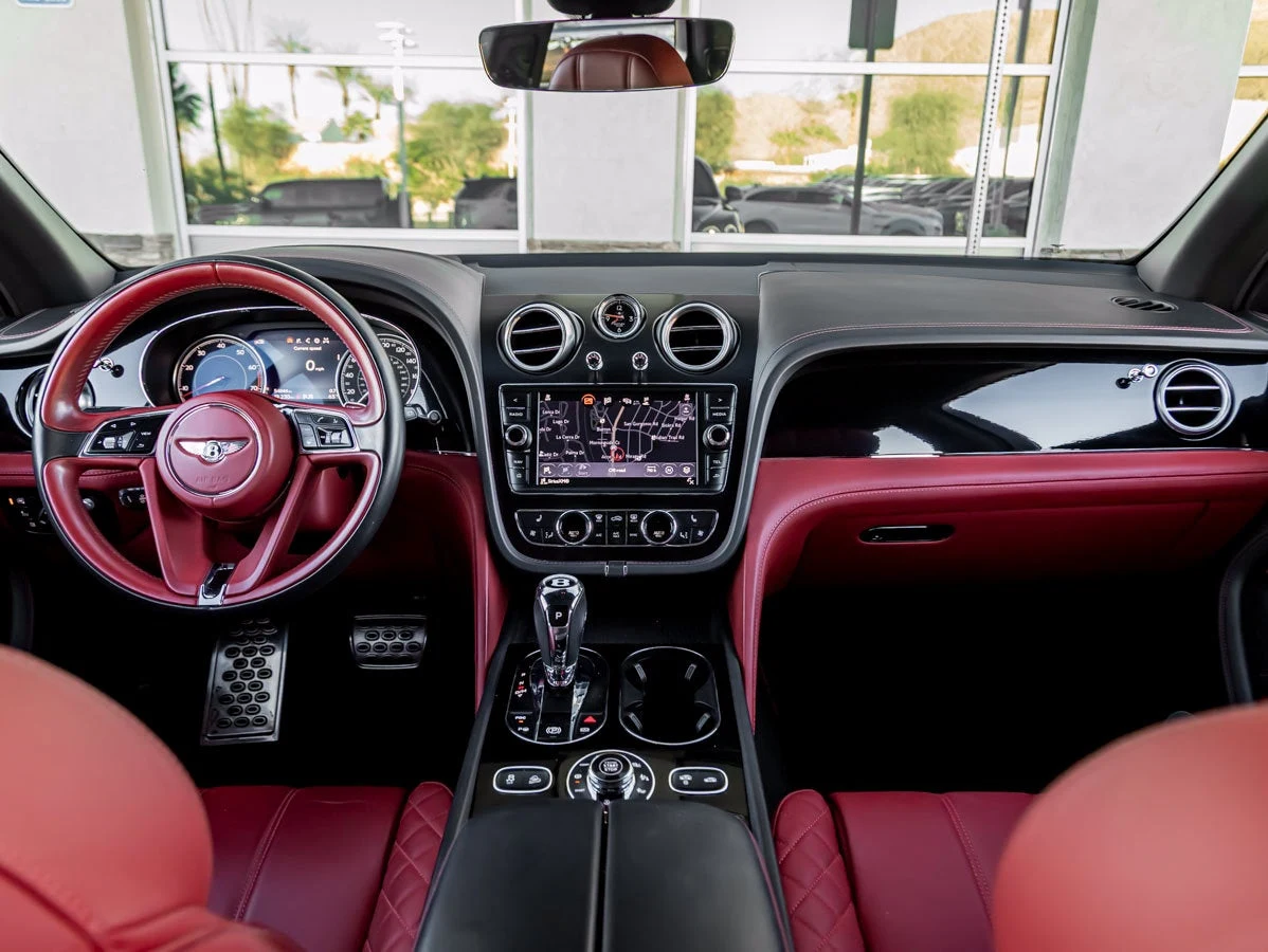2020 Bentley Bentayga Speed interior, Hotspur hide