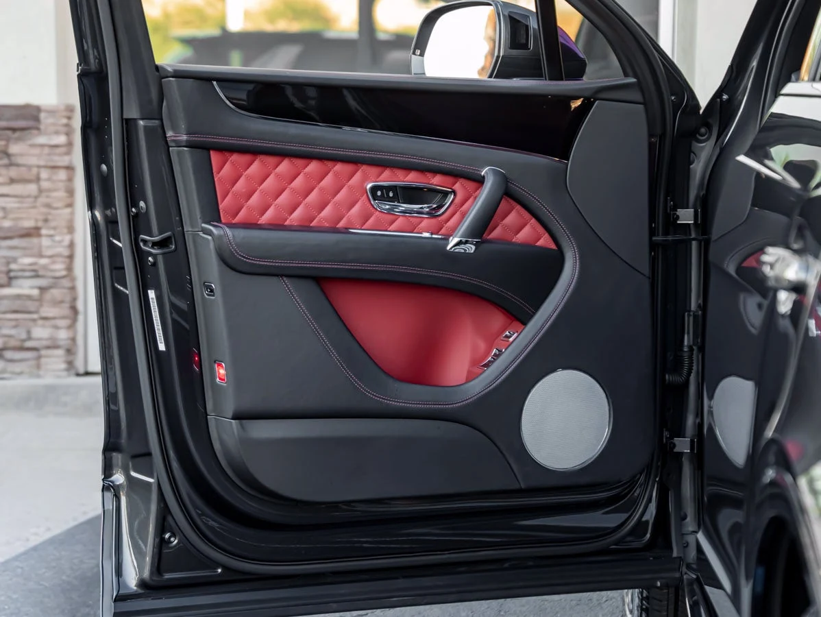 2020 Bentley Bentayga Speed interior, door panel, Hotspur hide