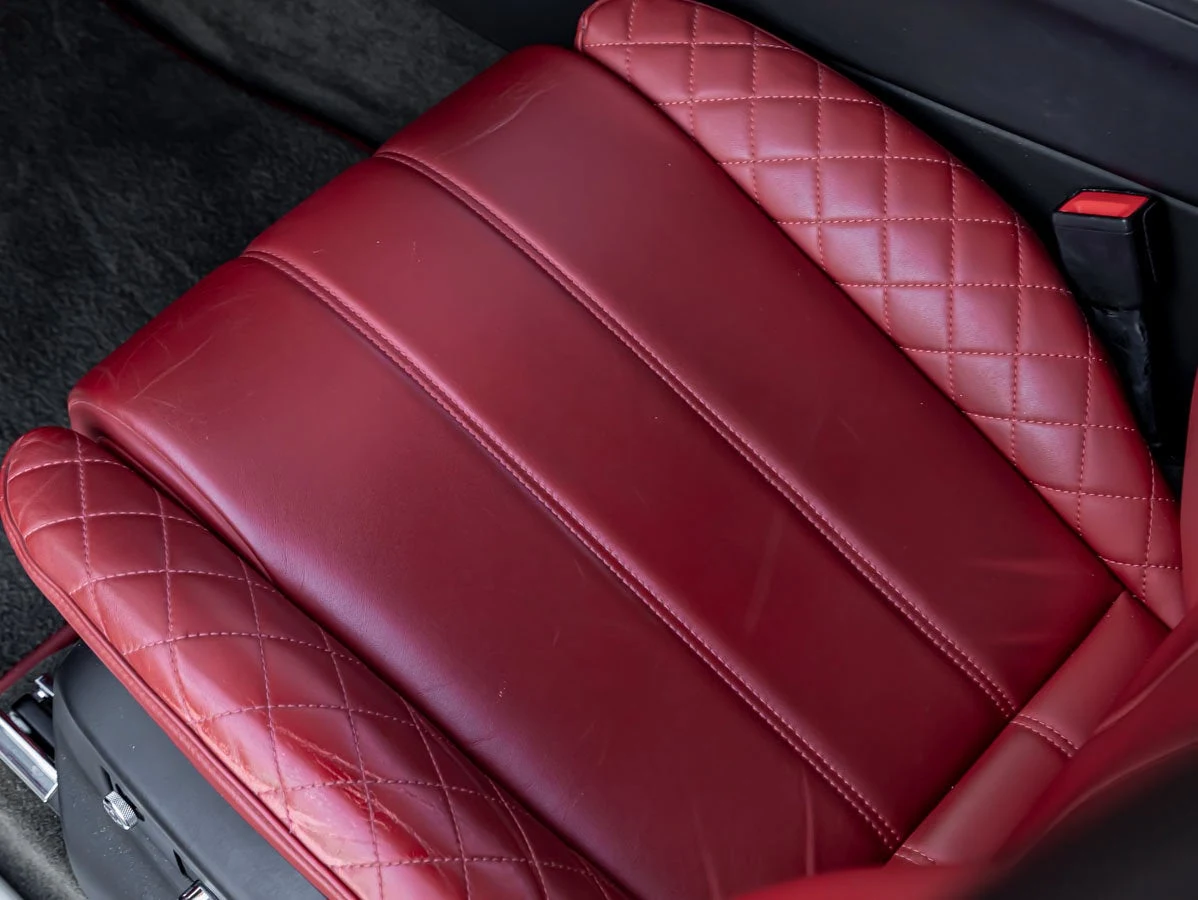 2020 Bentley Bentayga Speed interior, seats, Hotspur hide