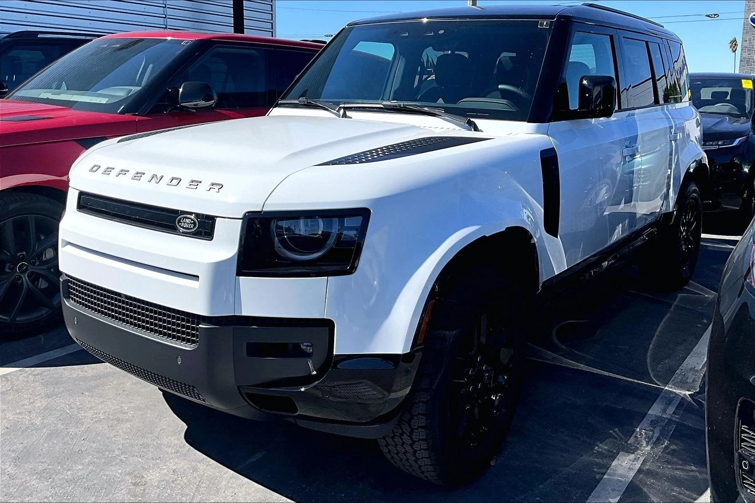 2026 Land Rover Defender 110 X-Dynamic SE 400PS, exterior view