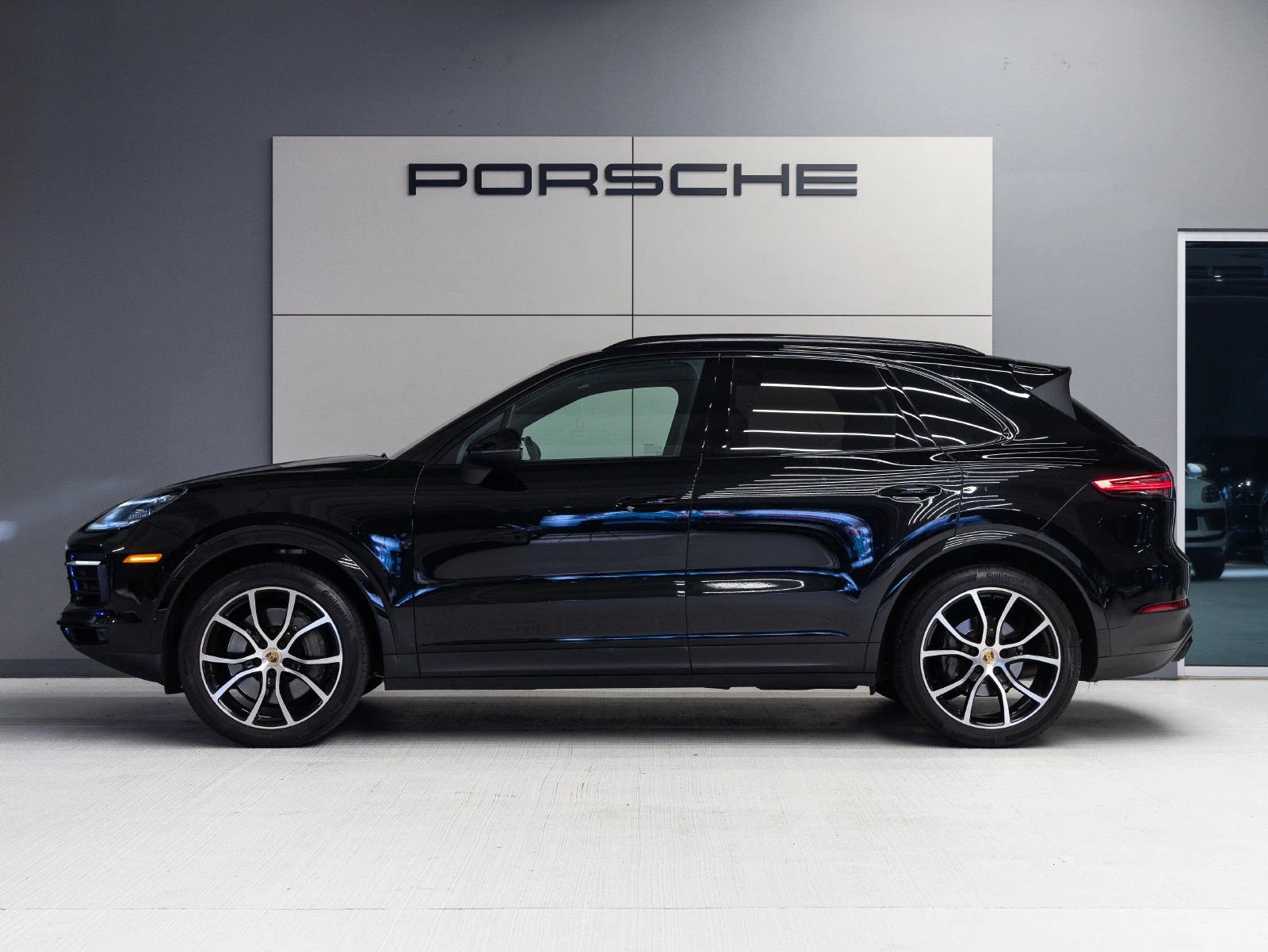2023 Porsche Cayenne S Platinum Edition for sale, exterior, Black