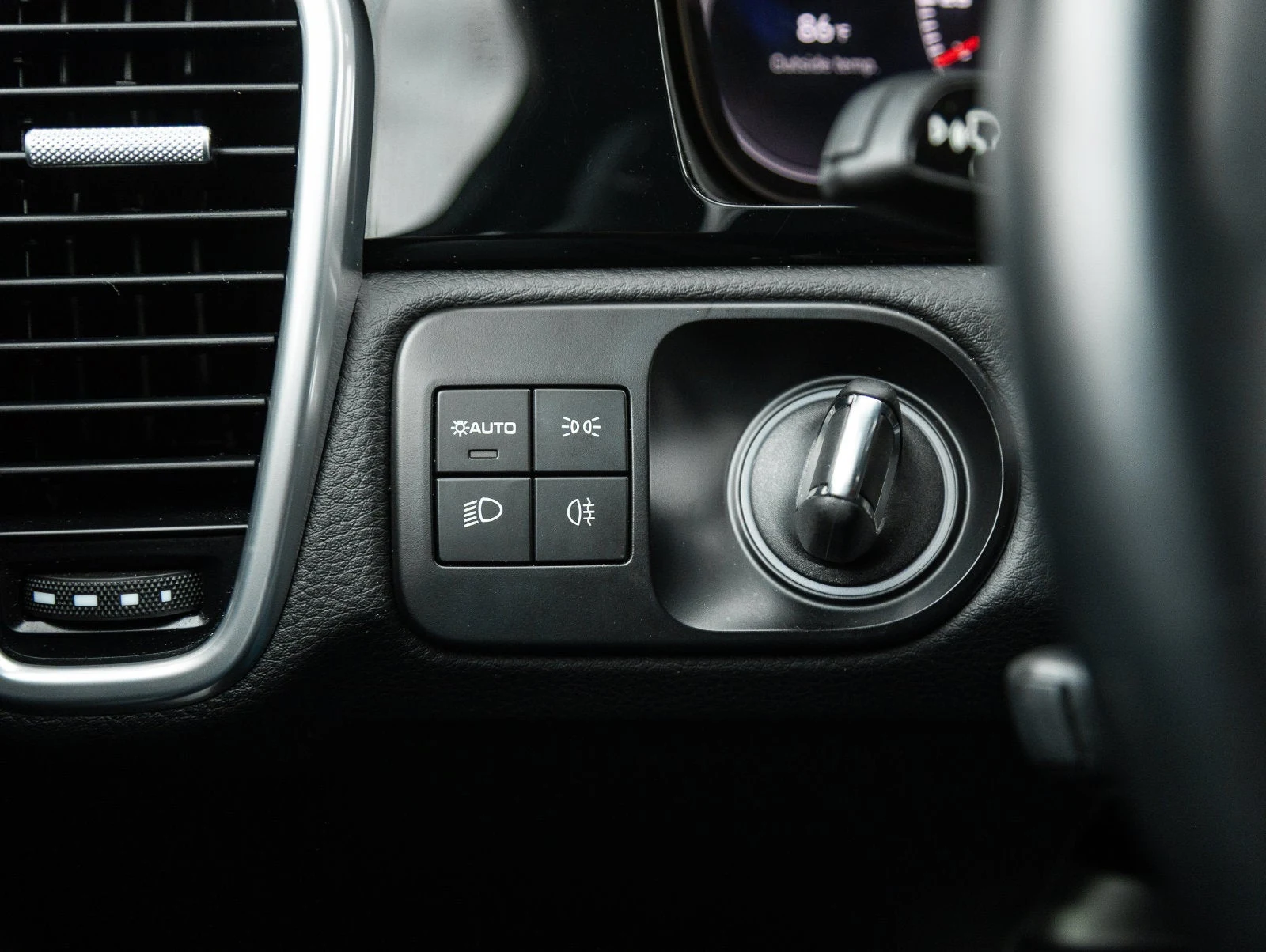 2023 Porsche Cayenne S Platinum Edition interior, center console, Black standard interior