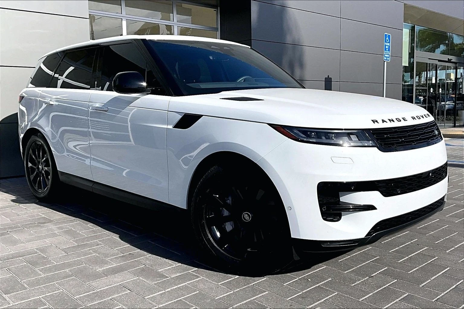 2025 Land Rover Range Rover Sport SE 360PS for sale, exterior, Fuji White