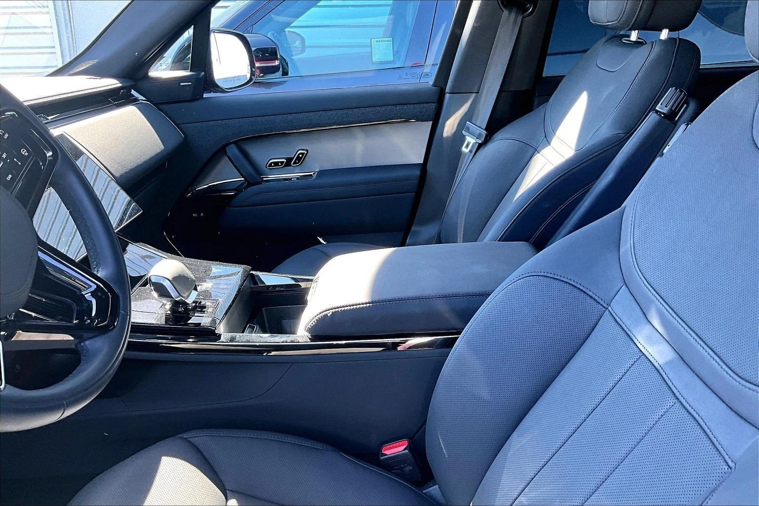 2025 Land Rover Range Rover Sport SE 360PS interior, seats