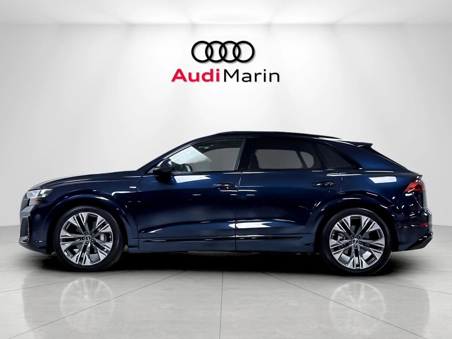2026 Audi Q8 55 TFSI Premium Plus quattro for sale, exterior, Waitomo Blue Metallic